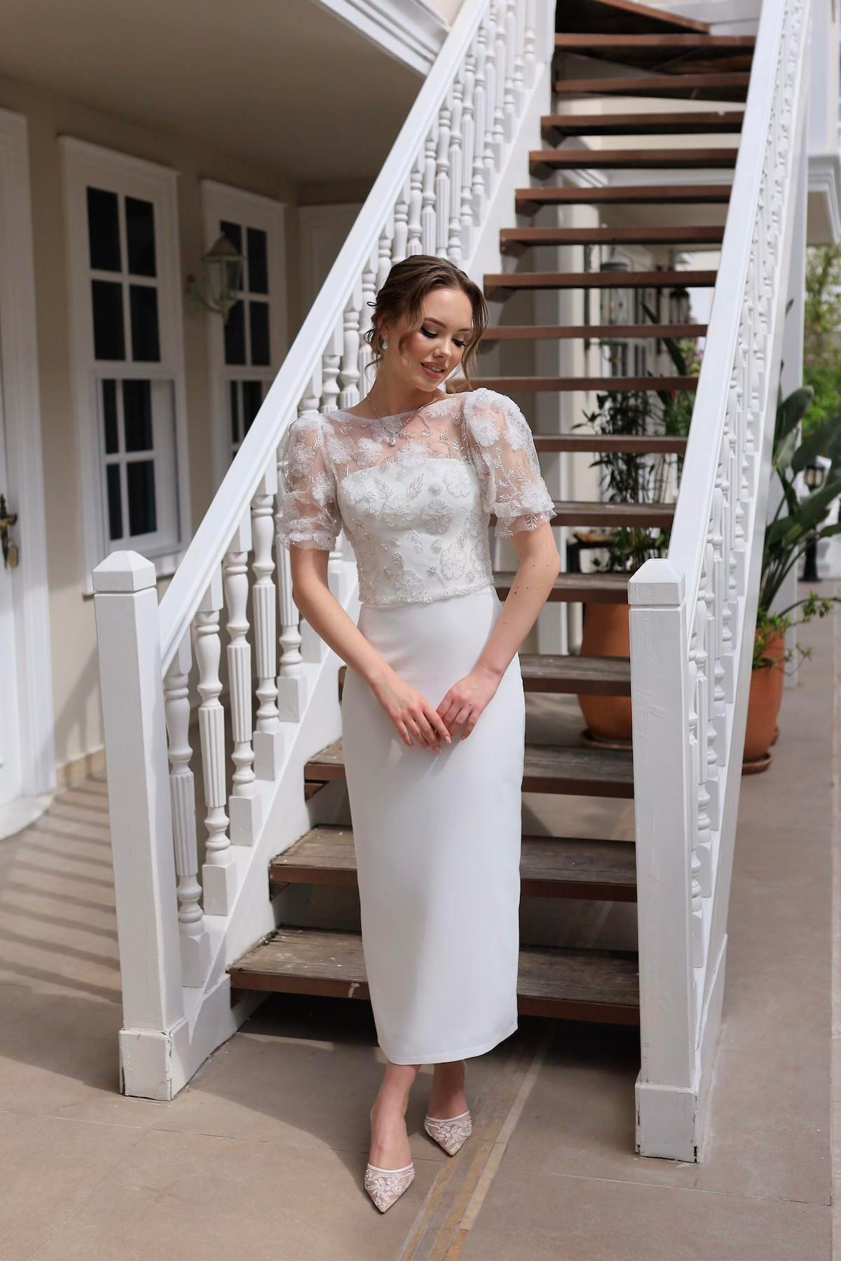 TheElsa | | Sienna Beyaz Özel Tasarım Dantel Detaylı Kalem Nikah Nişan ElbisesiBEYAZ ELBİSELERSienna Beyaz Özel Tasarım Dantel Detaylı Kalem Nikah Nişan Elbisesi