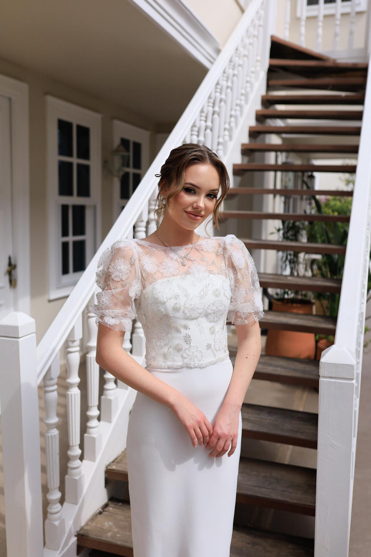 TheElsa | | Sienna Beyaz Özel Tasarım Dantel Detaylı Kalem Nikah Nişan ElbisesiBEYAZ ELBİSELERSienna Beyaz Özel Tasarım Dantel Detaylı Kalem Nikah Nişan Elbisesi