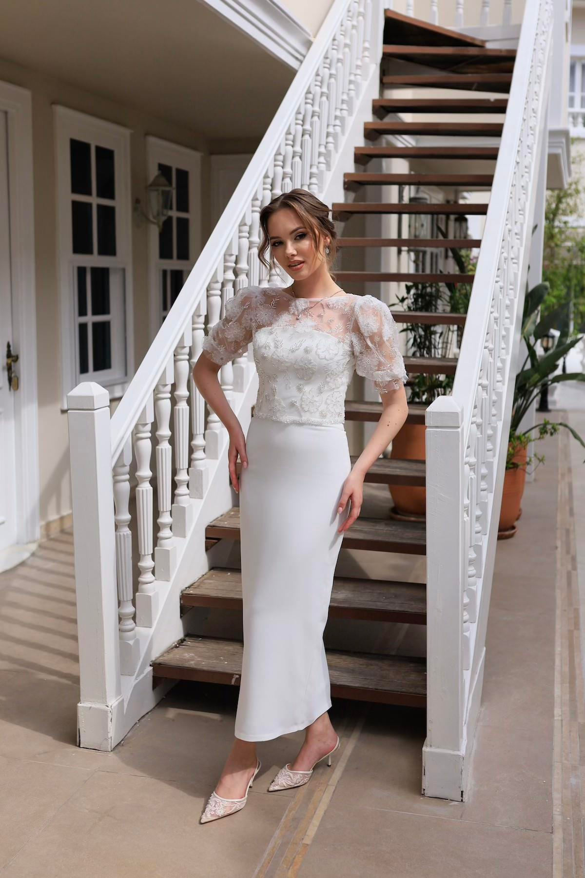 TheElsa | | Sienna Beyaz Özel Tasarım Dantel Detaylı Kalem Nikah Nişan ElbisesiBEYAZ ELBİSELERSienna Beyaz Özel Tasarım Dantel Detaylı Kalem Nikah Nişan Elbisesi