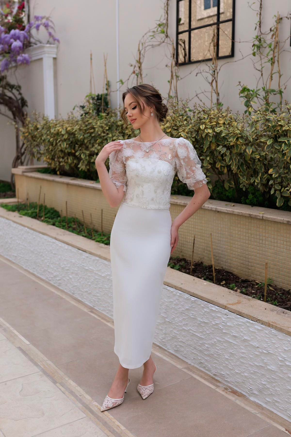 TheElsa | | Sienna Beyaz Özel Tasarım Dantel Detaylı Kalem Nikah Nişan ElbisesiBEYAZ ELBİSELERSienna Beyaz Özel Tasarım Dantel Detaylı Kalem Nikah Nişan Elbisesi