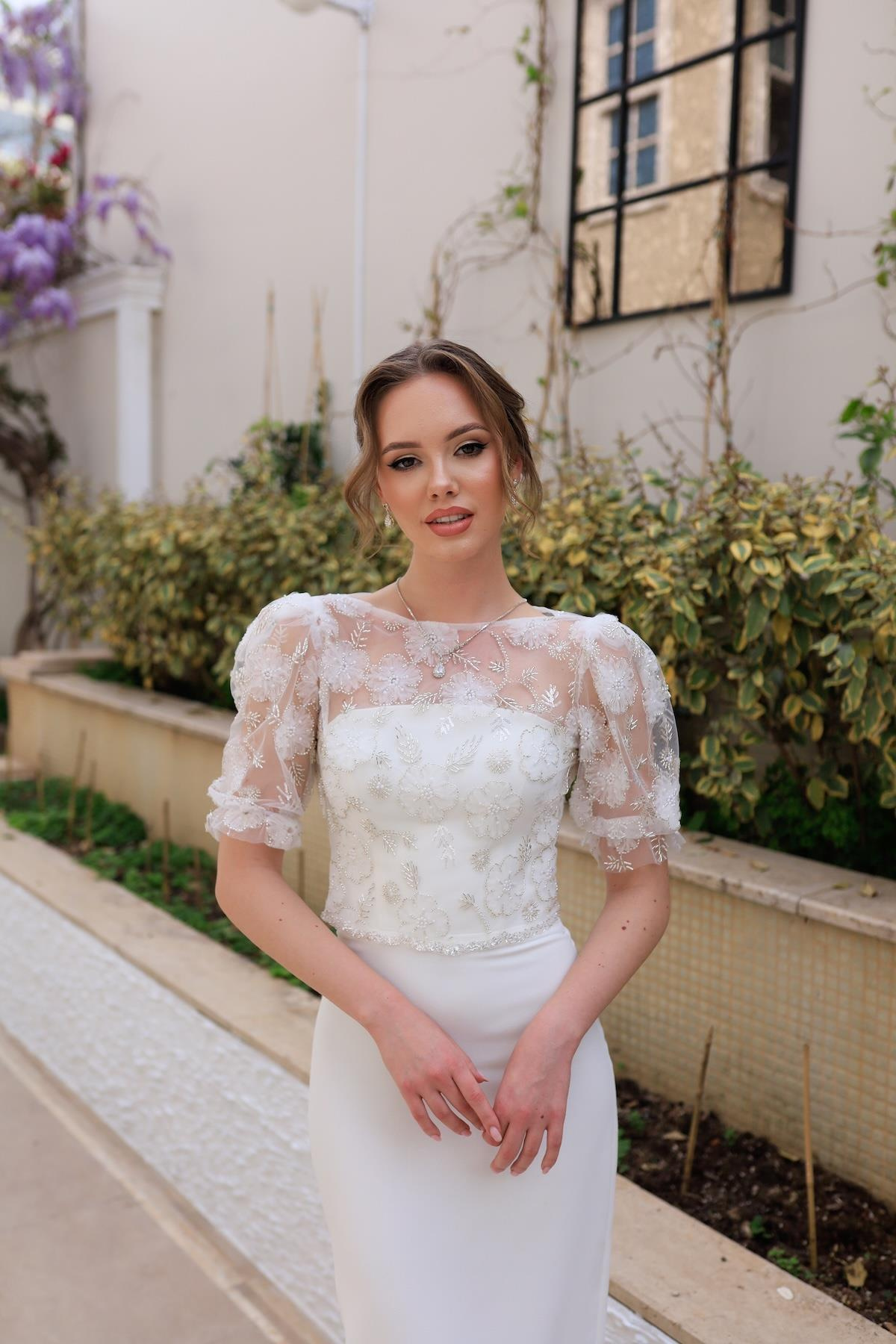 TheElsa | | Sienna Beyaz Özel Tasarım Dantel Detaylı Kalem Nikah Nişan ElbisesiBEYAZ ELBİSELERSienna Beyaz Özel Tasarım Dantel Detaylı Kalem Nikah Nişan Elbisesi
