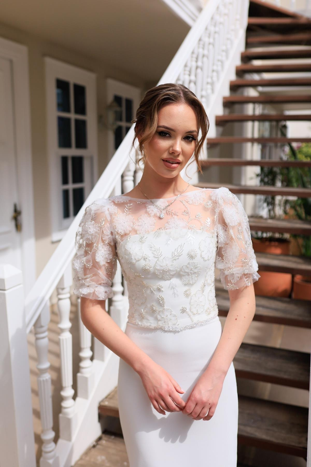 TheElsa | | Sienna Beyaz Özel Tasarım Dantel Detaylı Kalem Nikah Nişan ElbisesiBEYAZ ELBİSELERSienna Beyaz Özel Tasarım Dantel Detaylı Kalem Nikah Nişan Elbisesi