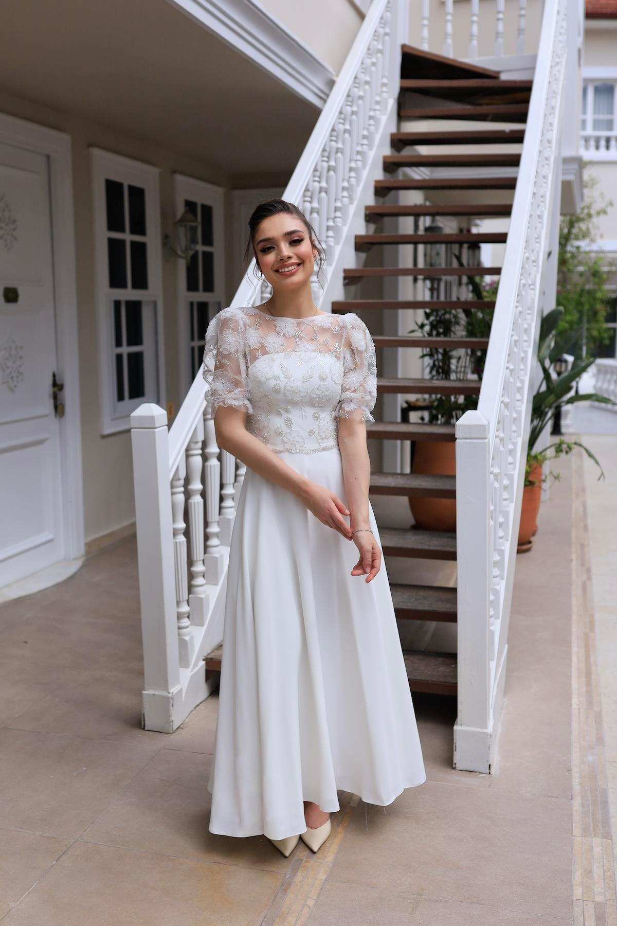 TheElsa | | Sienna Prenses Beyaz Özel Tasarım Dantel Detaylı Nikah Nişan ElbisesiDANTEL ELBİSELERSienna Prenses Beyaz Özel Tasarım Dantel Detaylı Nikah Nişan Elbisesi