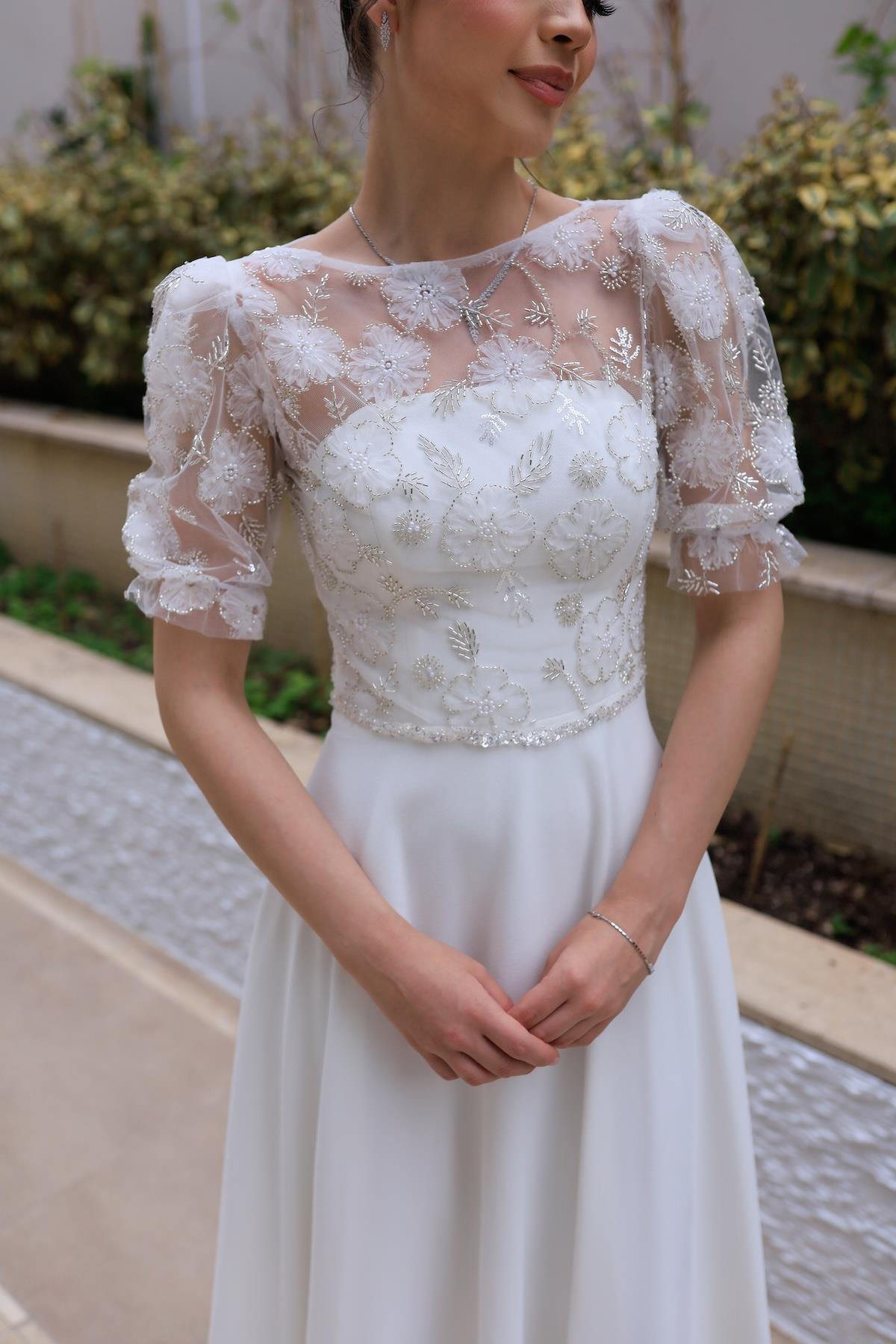TheElsa | | Sienna Prenses Beyaz Özel Tasarım Dantel Detaylı Nikah Nişan ElbisesiDANTEL ELBİSELERSienna Prenses Beyaz Özel Tasarım Dantel Detaylı Nikah Nişan Elbisesi