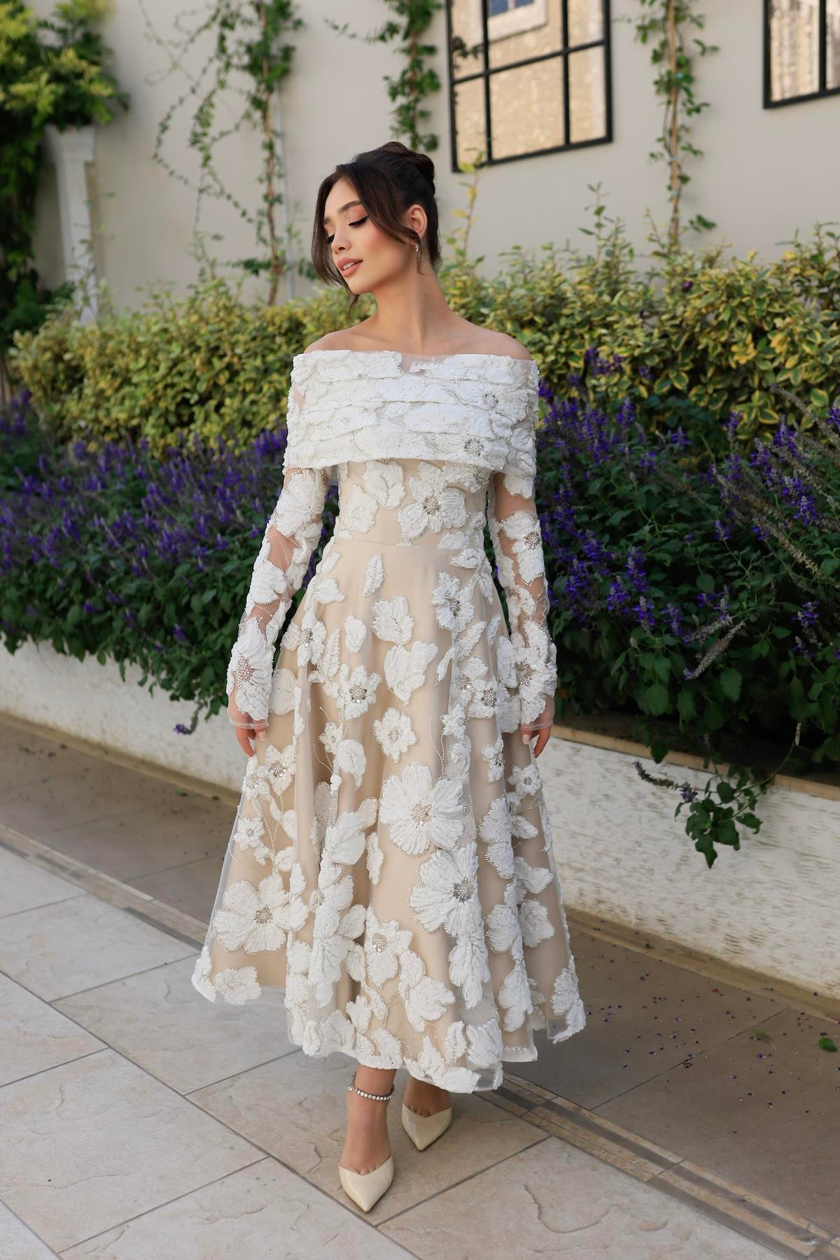 TheElsa | Sindirella Prenses Beyaz Dantel BoleroSİNDİRELLA COLLECTİONSindirella Prenses Beyaz Bej Dantel Bolero Çiçekli Özel Tasarım Dantel Abiye Elbise
