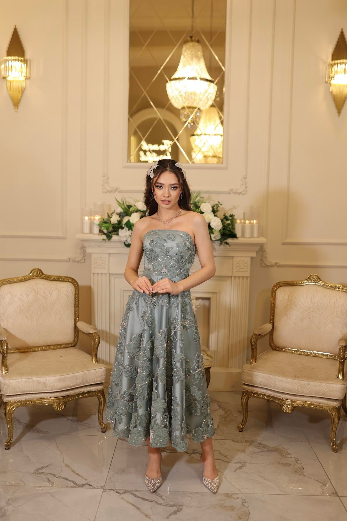 TheElsa | SİNDİRELLA KOYU YEŞİLRENKLİ DANTEL ELBİSELERSindirella Prenses Koyu Yeşil  Çiçekli Özel Tasarım Dantel Nişan Nikah Elbise