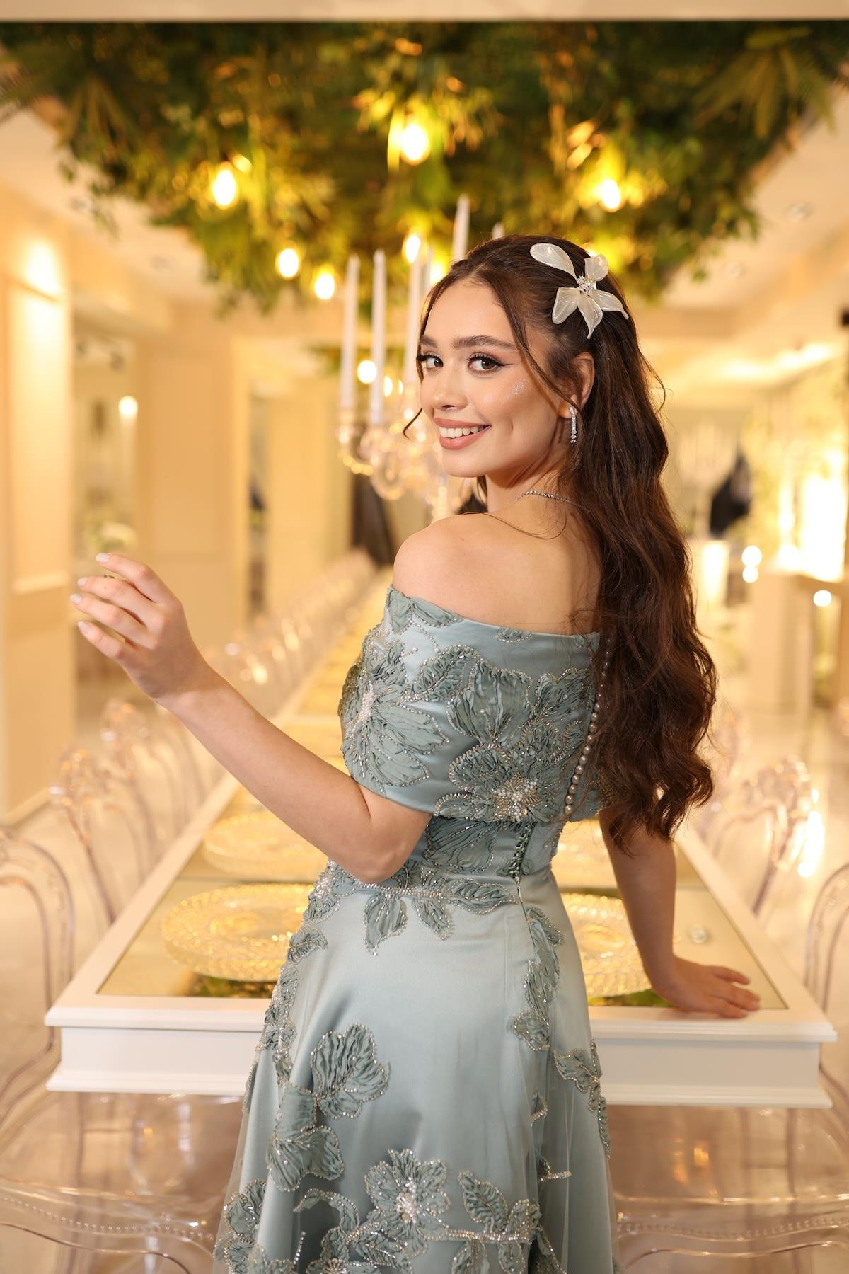 TheElsa | SİNDİRELLA KOYU YEŞİLRENKLİ DANTEL ELBİSELERSindirella Prenses Koyu Yeşil  Çiçekli Özel Tasarım Dantel Nişan Nikah Elbise