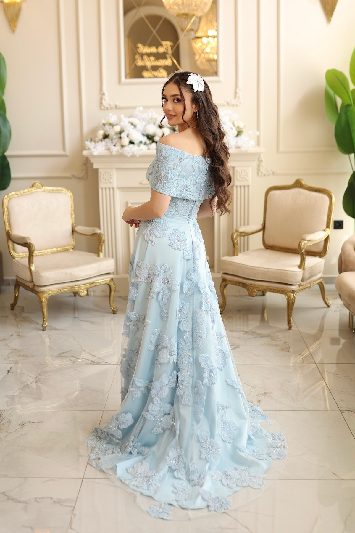 TheElsa | Sindirella Prenses Mavi Maxi RENKLİ DANTEL ELBİSELERSindirella Prenses Mavi Maxi Saten Bolero Çiçekli Özel Tasarım Dantel Abiye Elbise