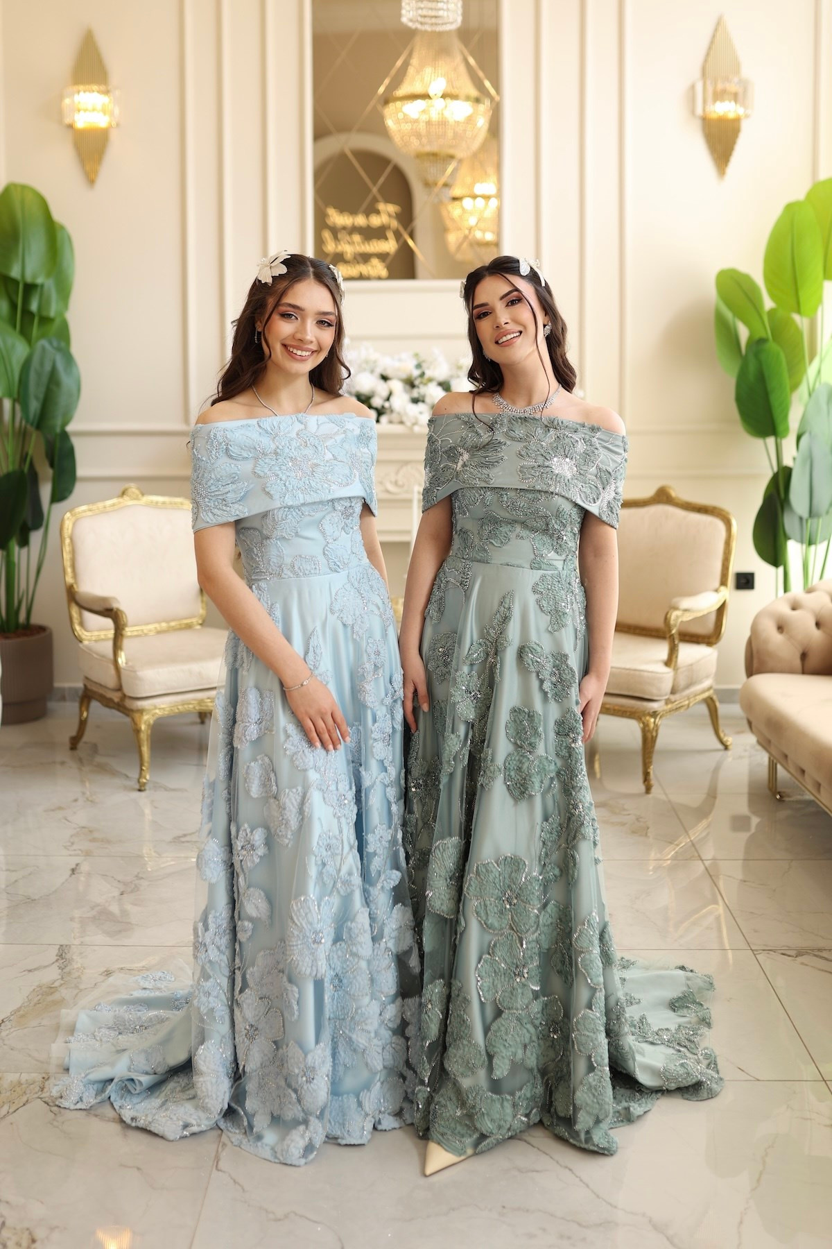 TheElsa | Sindirella Prenses Yeşil Maxi RENKLİ DANTEL ELBİSELERSindirella Prenses Yeşil Maxi Saten Bolero Çiçekli Özel Tasarım Dantel Abiye Elbise