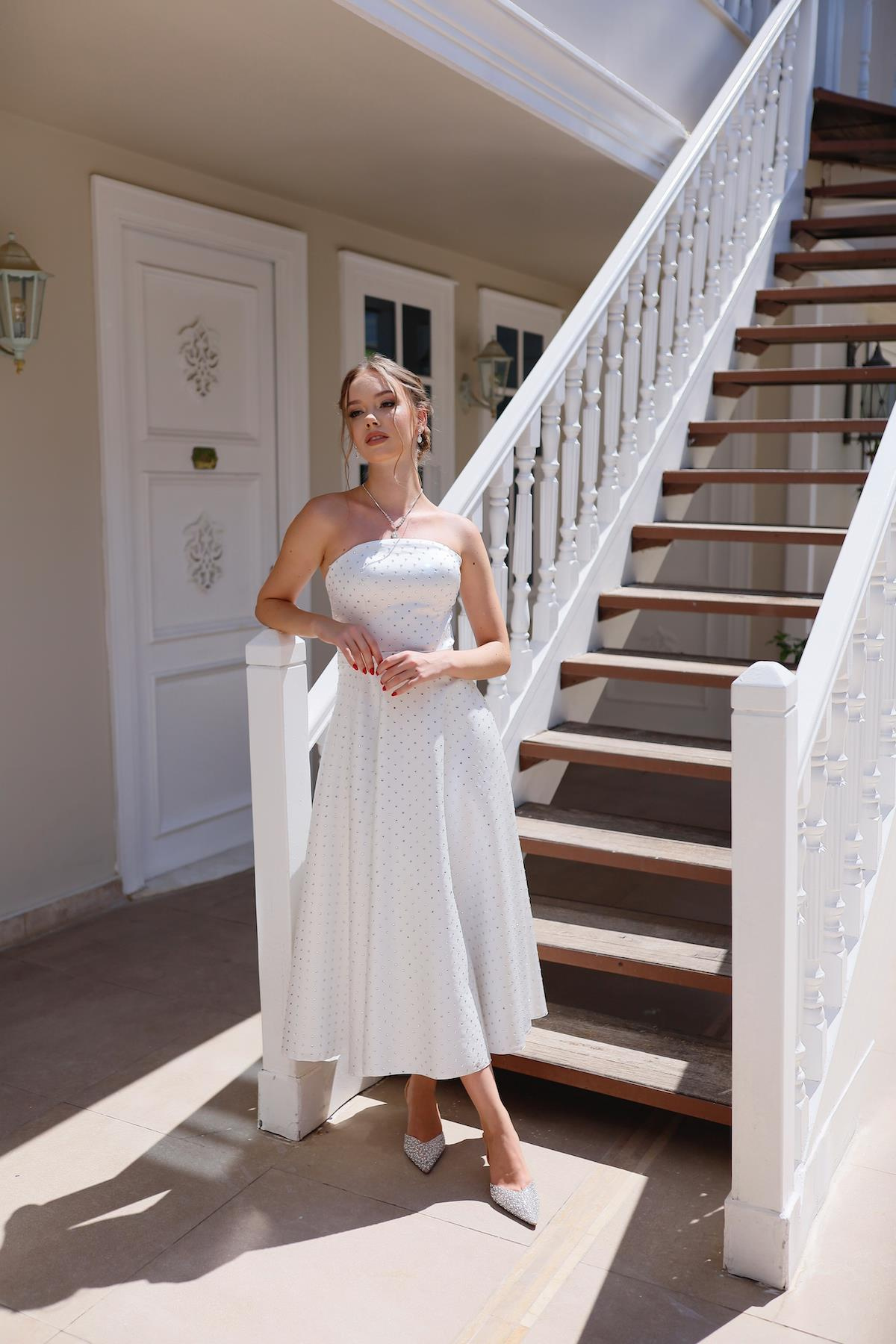 TheElsa | Kişiye Özel Üretim Abiye Elbise | Soprano Beyaz Prenses Özel Tasarım ElbiseSADE ELBİSELERSoprano Beyaz Prenses Özel Tasarım Elbise