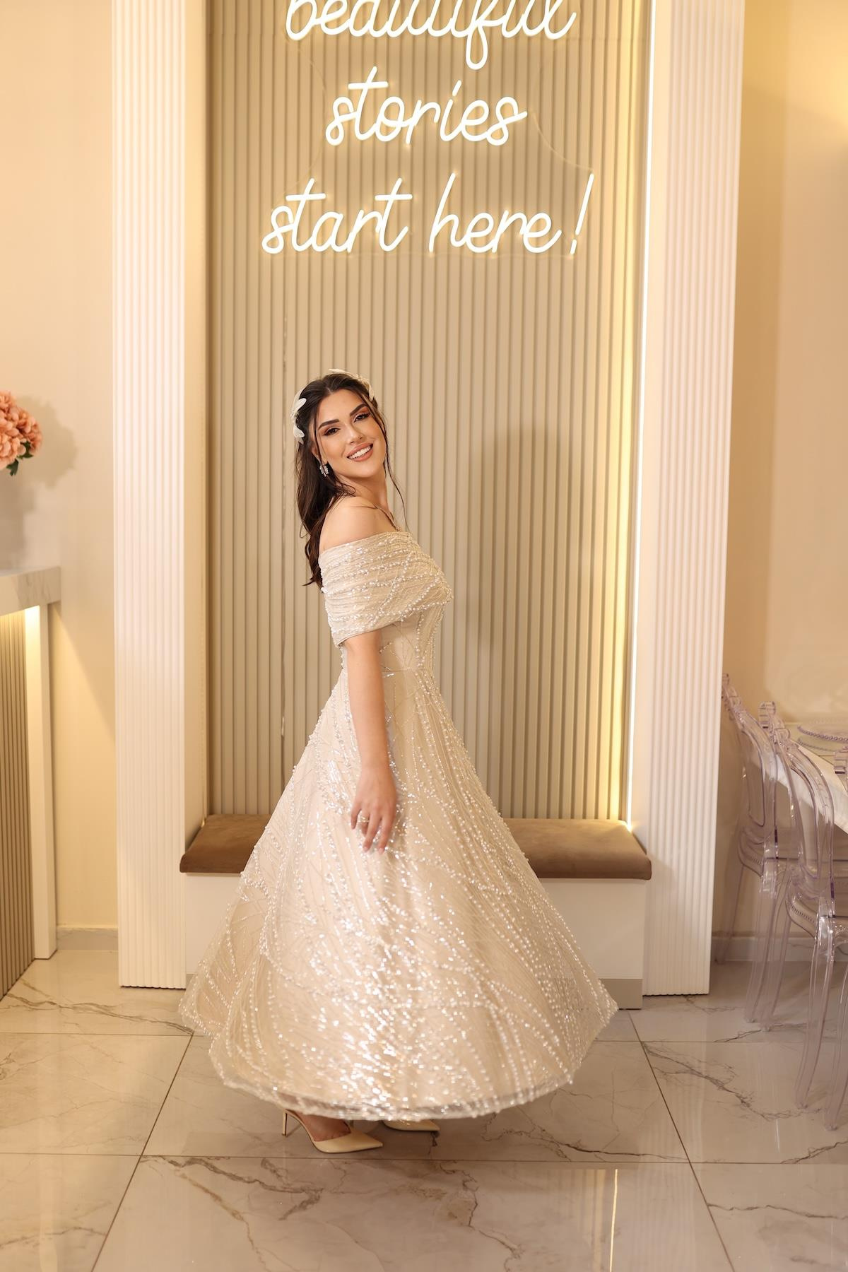 TheElsa | TİARA PRENSESBEYAZ DANTEL ELBİSELERTiara İnci Prenses Beyaz Dantel Nişan Nikah Elbise