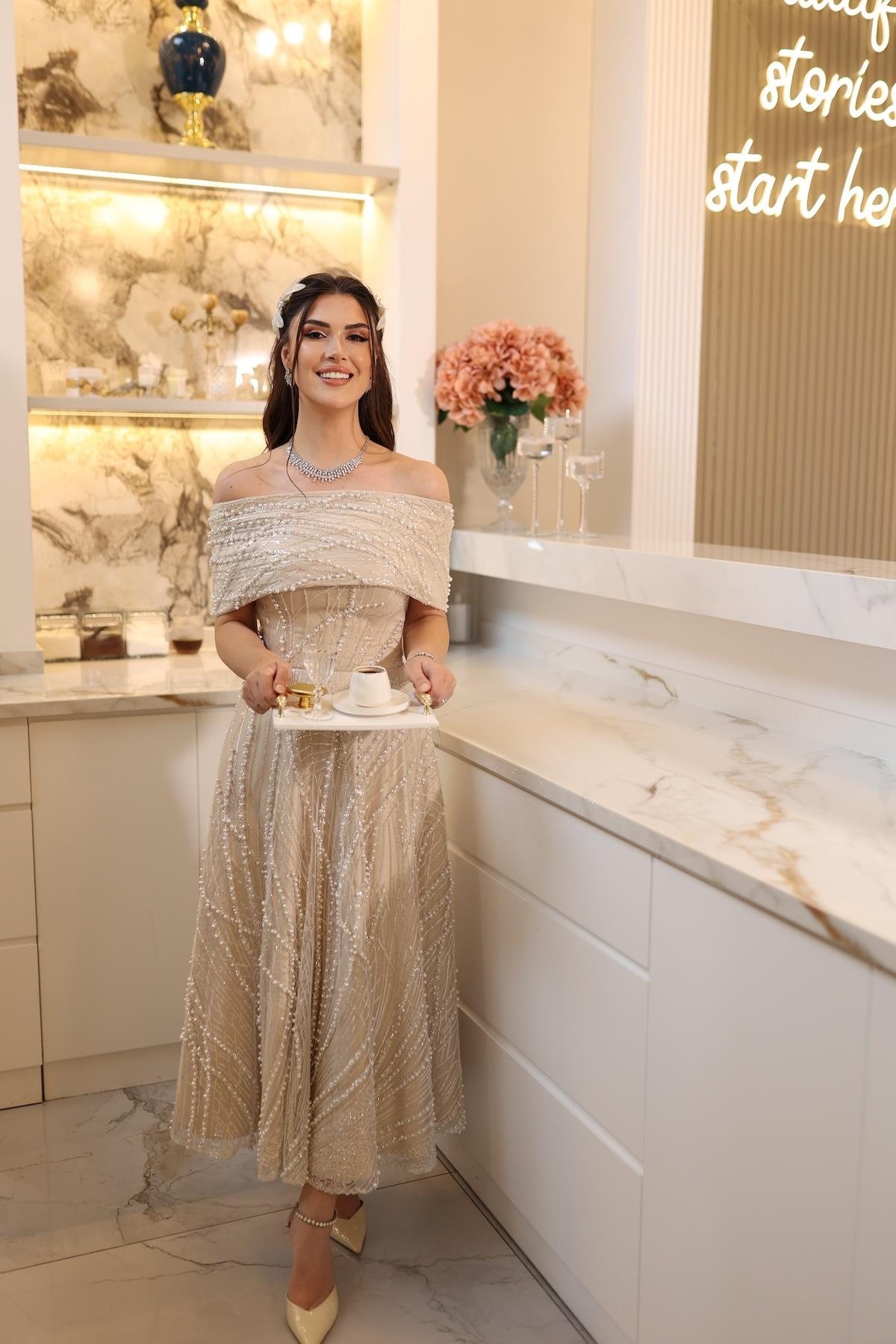 TheElsa | TİARA PRENSESBEYAZ DANTEL ELBİSELERTiara İnci Prenses Beyaz Dantel Nişan Nikah Elbise