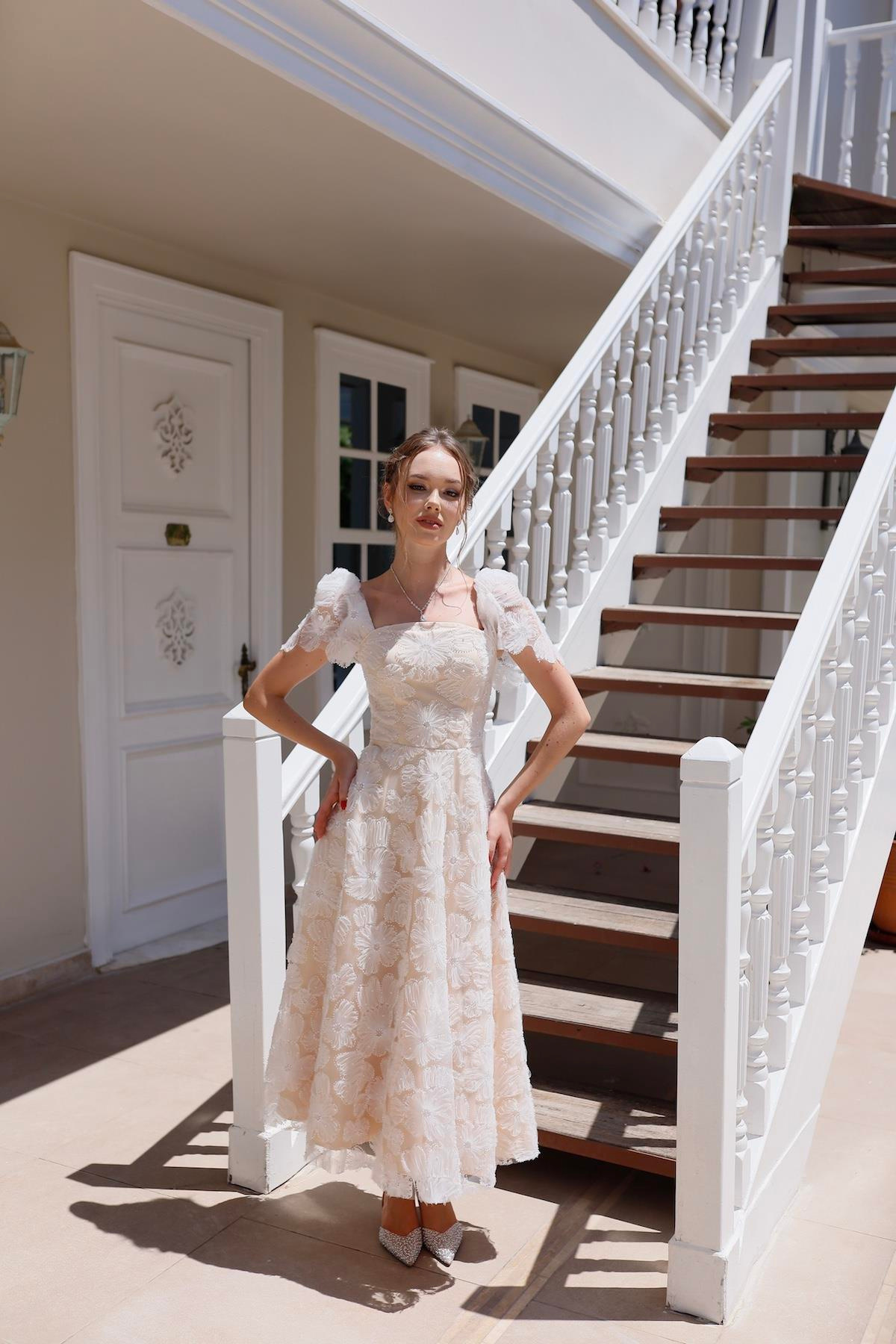 TheElsa | Kişiye Özel Üretim Abiye Elbise | Vasilisa Beyaz Dantel Özel Tasarım Abiye ElbiseÖZEL ÜRETİM ELBİSEVasilisa White Lace Special Design Evening Dress