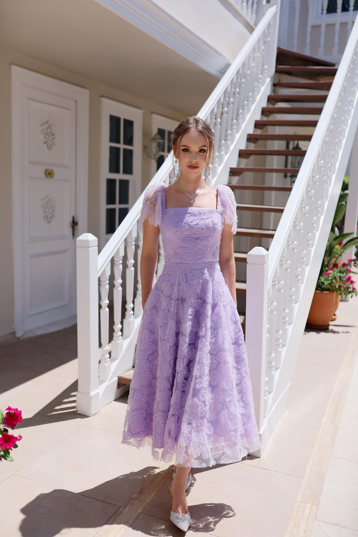 TheElsa | Kişiye Özel Üretim Abiye Elbise | Vasilisa Lila Dantel Özel Tasarım Abiye ElbiseDANTEL ELBİSELERVasilisa Lilac Lace Special Design Evening Dress