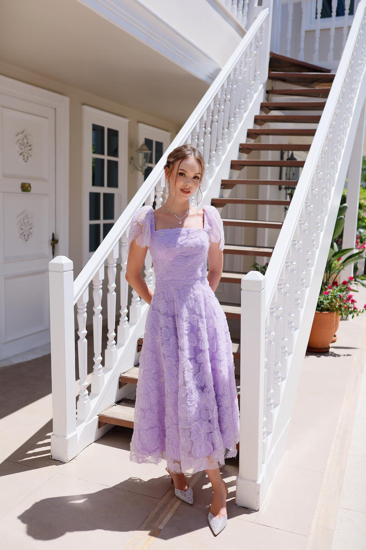 TheElsa | Kişiye Özel Üretim Abiye Elbise | Vasilisa Lila Dantel Özel Tasarım Abiye ElbiseDANTEL ELBİSELERVasilisa Lilac Lace Special Design Evening Dress