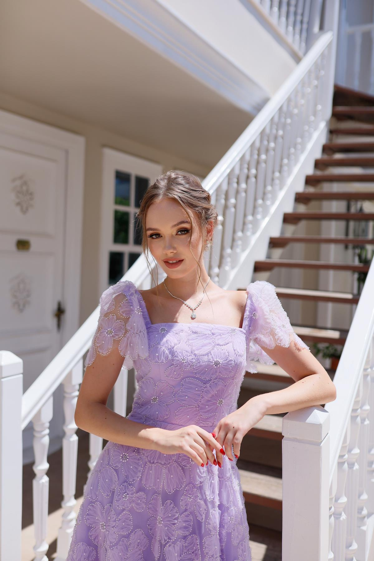 TheElsa | Kişiye Özel Üretim Abiye Elbise | Vasilisa Lila Dantel Özel Tasarım Abiye ElbiseDANTEL ELBİSELERVasilisa Lilac Lace Special Design Evening Dress
