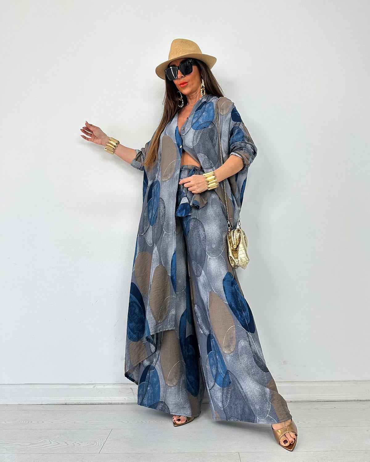 Batik Takım Gri
