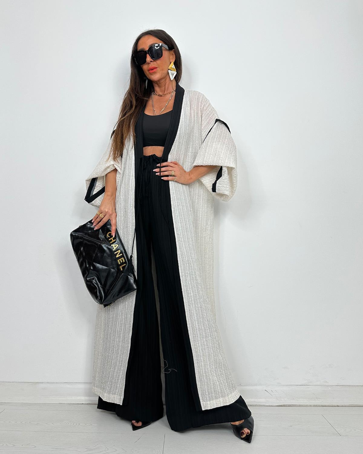 Ekru Siyah Şerit Kimono