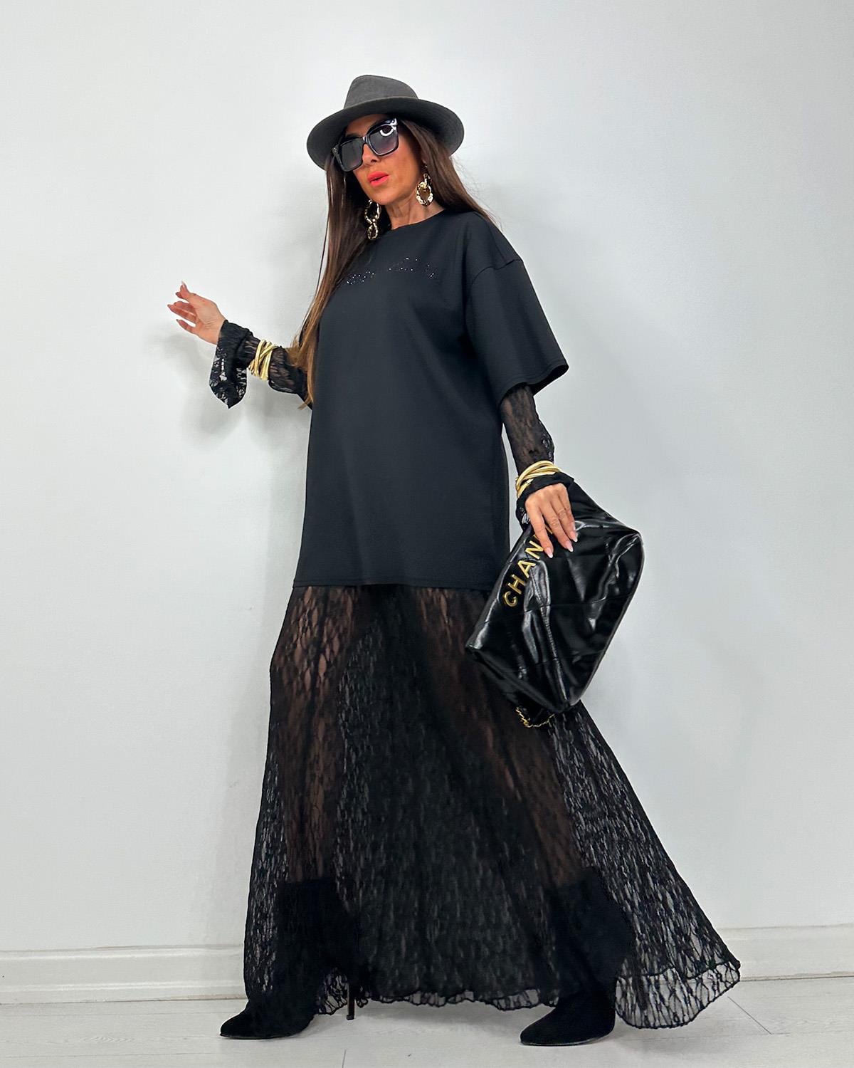 Laura Takım Siyah (L BEDEN ÖN SİPARİŞTİR. 19 OCAK CUMA KARGOYA VERİLECEKTİR)