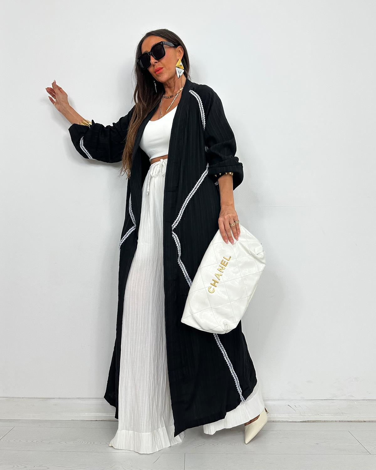 Siyah Beyaz Şerit Dantelli Kimono