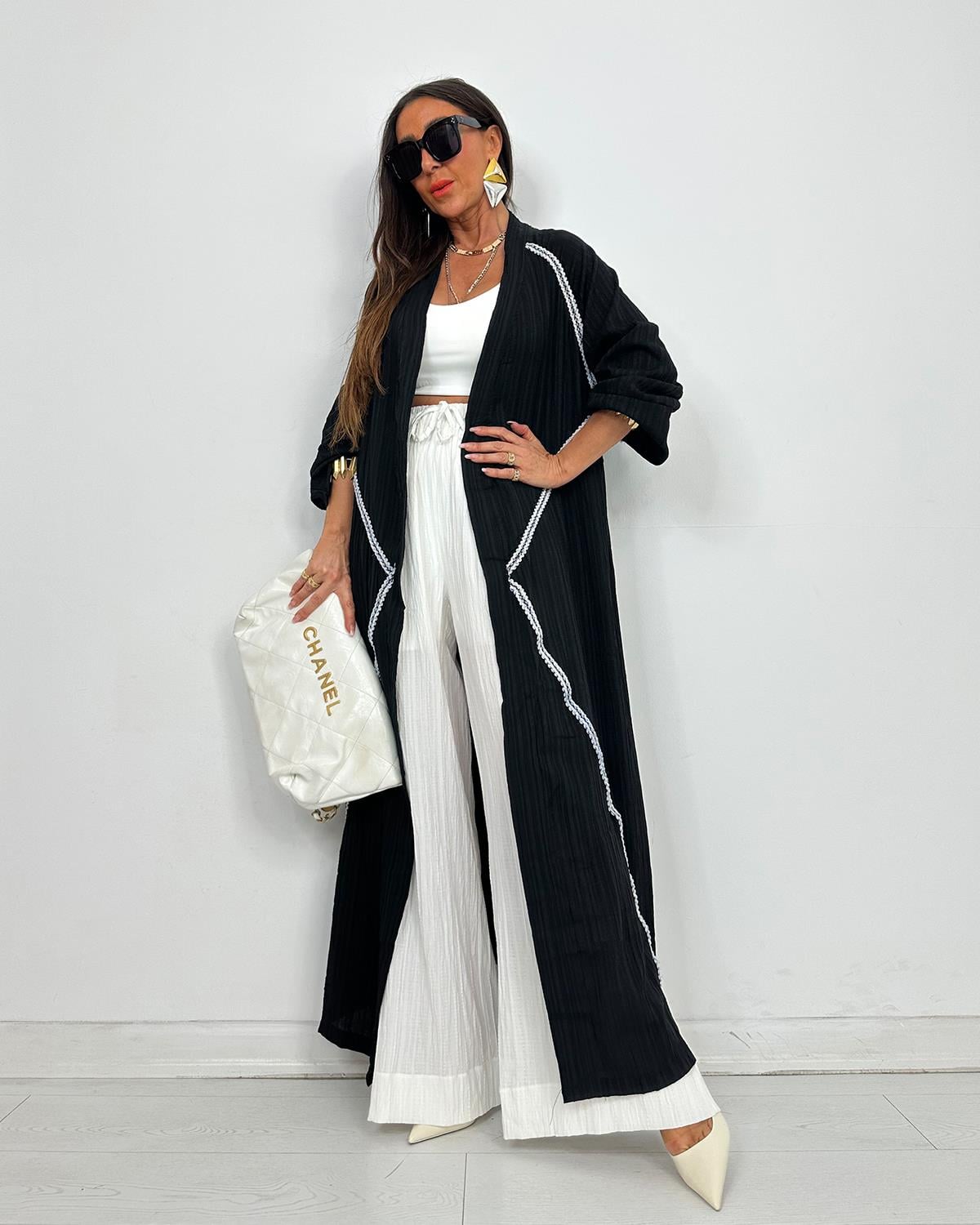 Siyah Beyaz Şerit Dantelli Kimono
