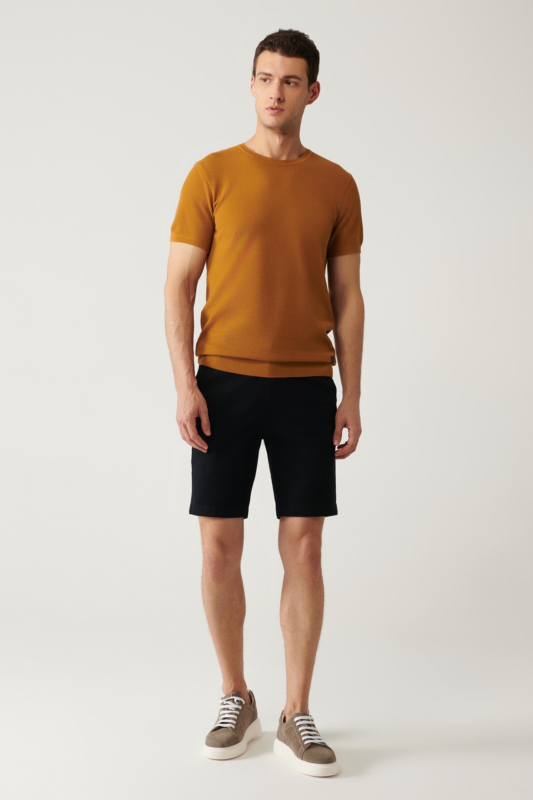 Siyah Beli Lastikli Yumuşak Tuşeli Aspendos Relaxed Fit Şort