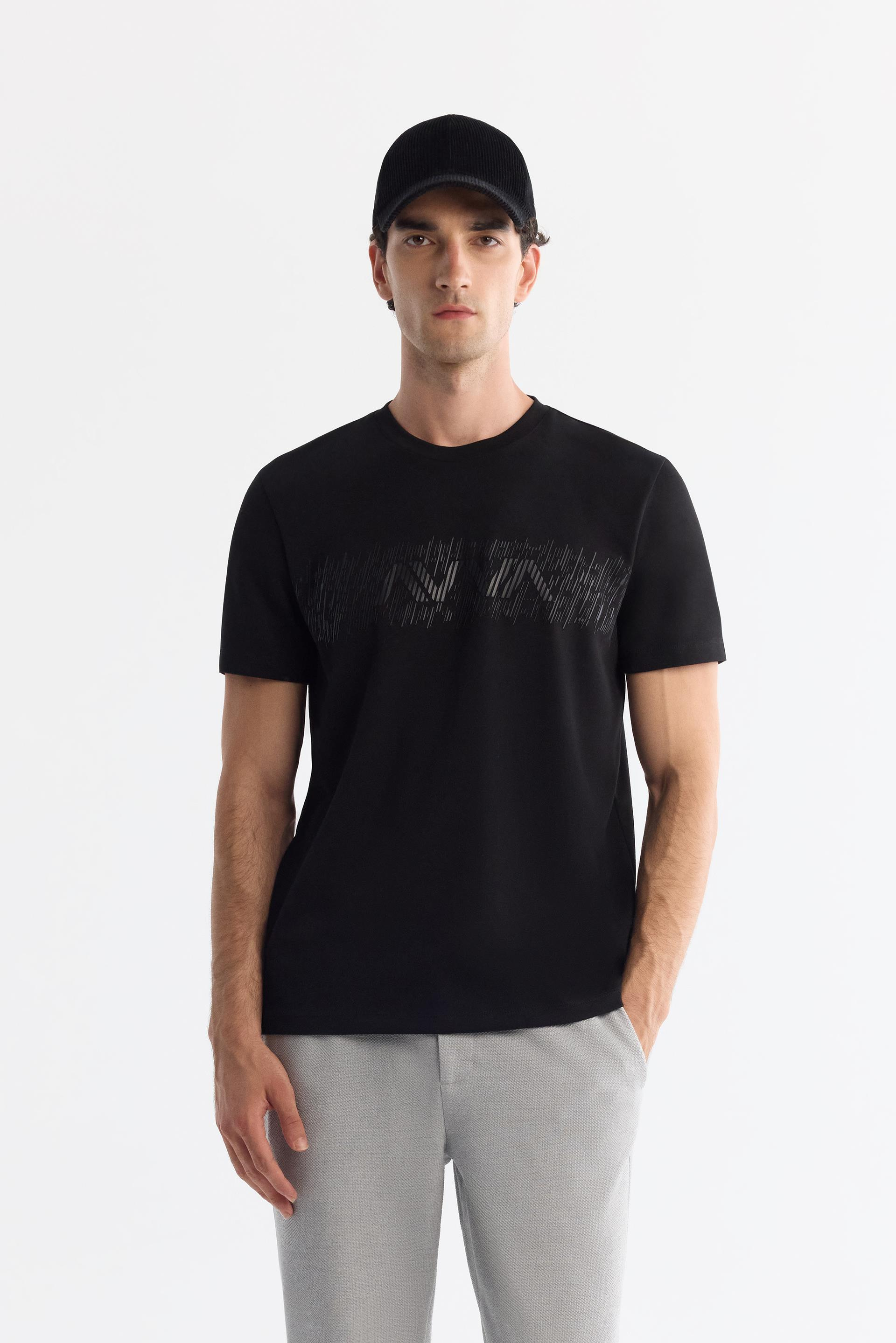Siyah Bisiklet Yaka Baskılı Esnek Kumaş T-Shirt