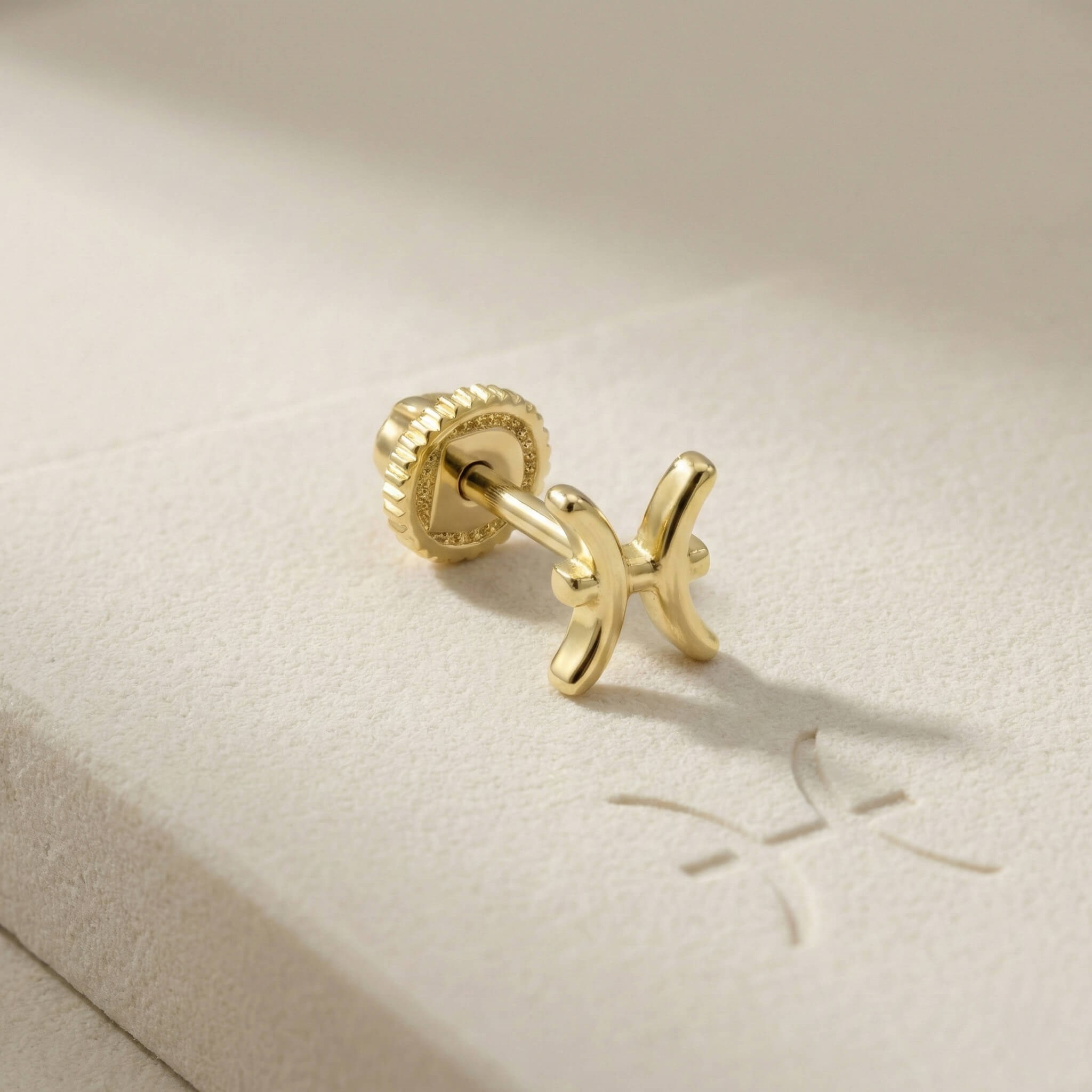 14 Ayar Altın Balık Burcu Minimal Helix/Kıkırdak Piercing - Dianora Piercing