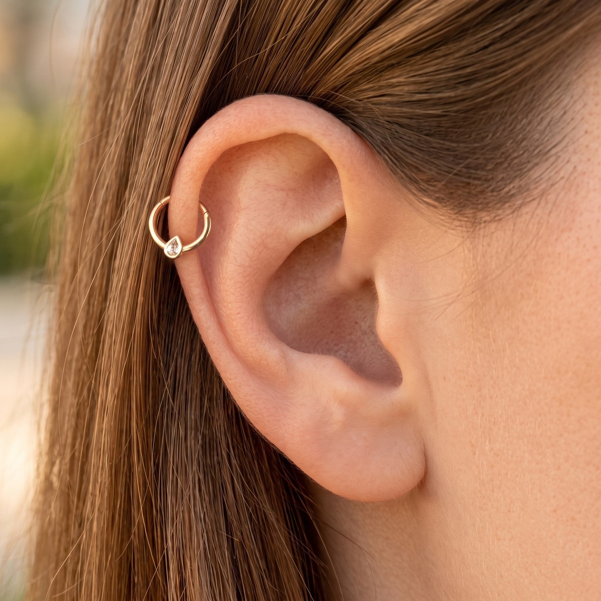 14 Ayar Altın Damla Laboratuvar Pırlantalı Halka Piercing