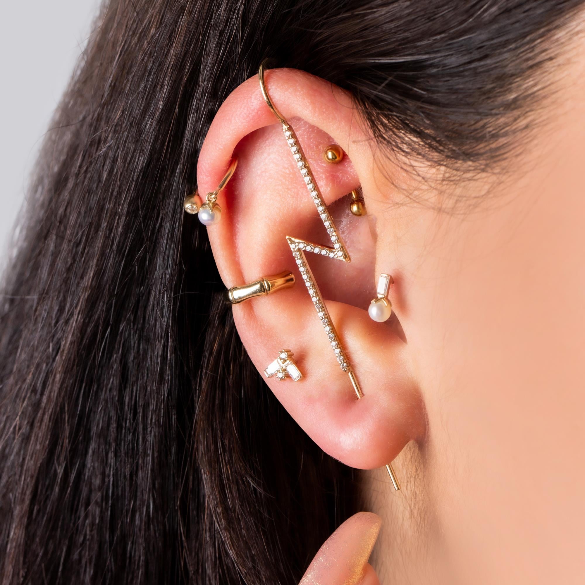 14 Ayar Altın İnci Sallantılı Minimal Yarım Halka Piercing | Dianora Piercing