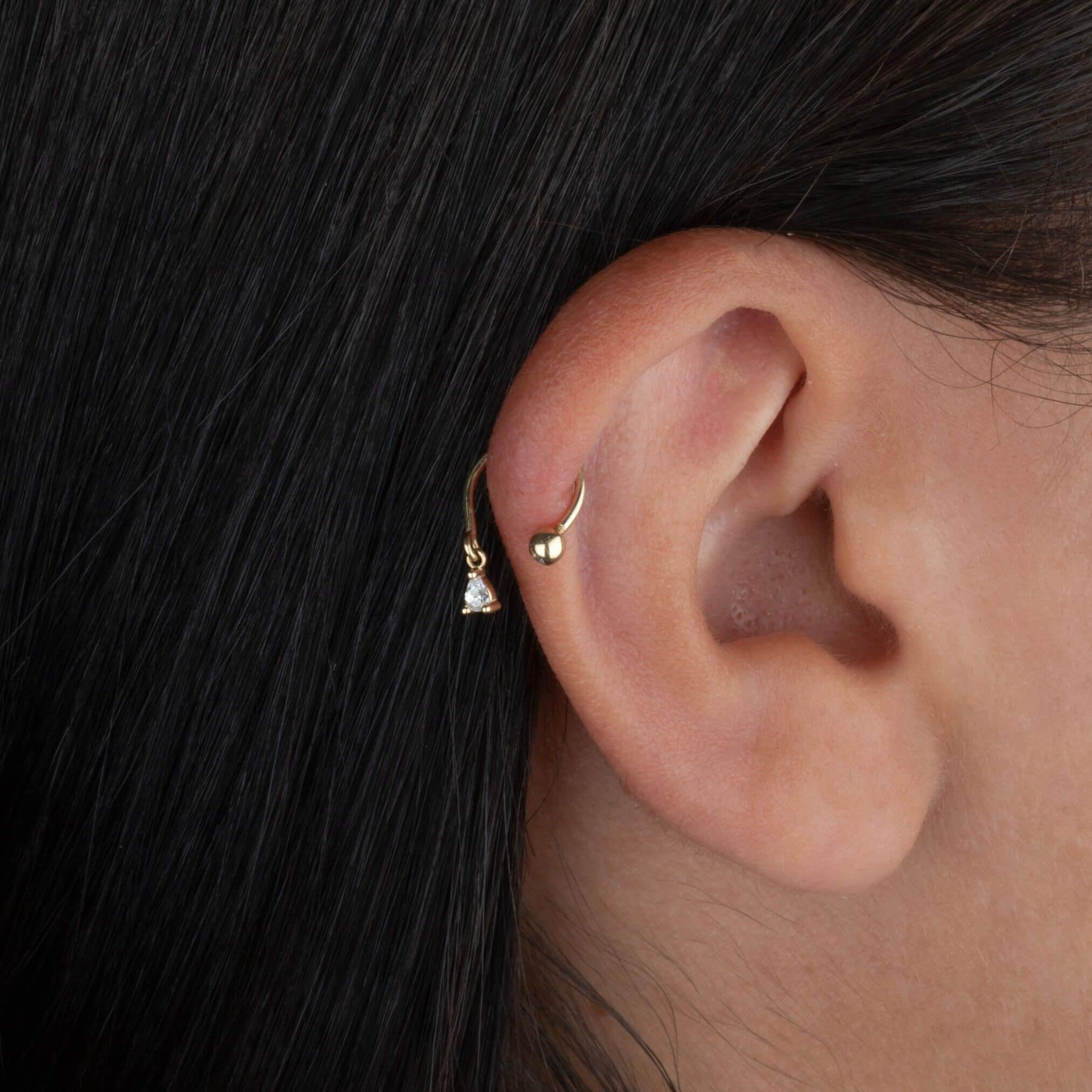 14 Ayar Altın Kalp Sallantılı Minimal Yarım Halka Piercing - Dianora Piercing