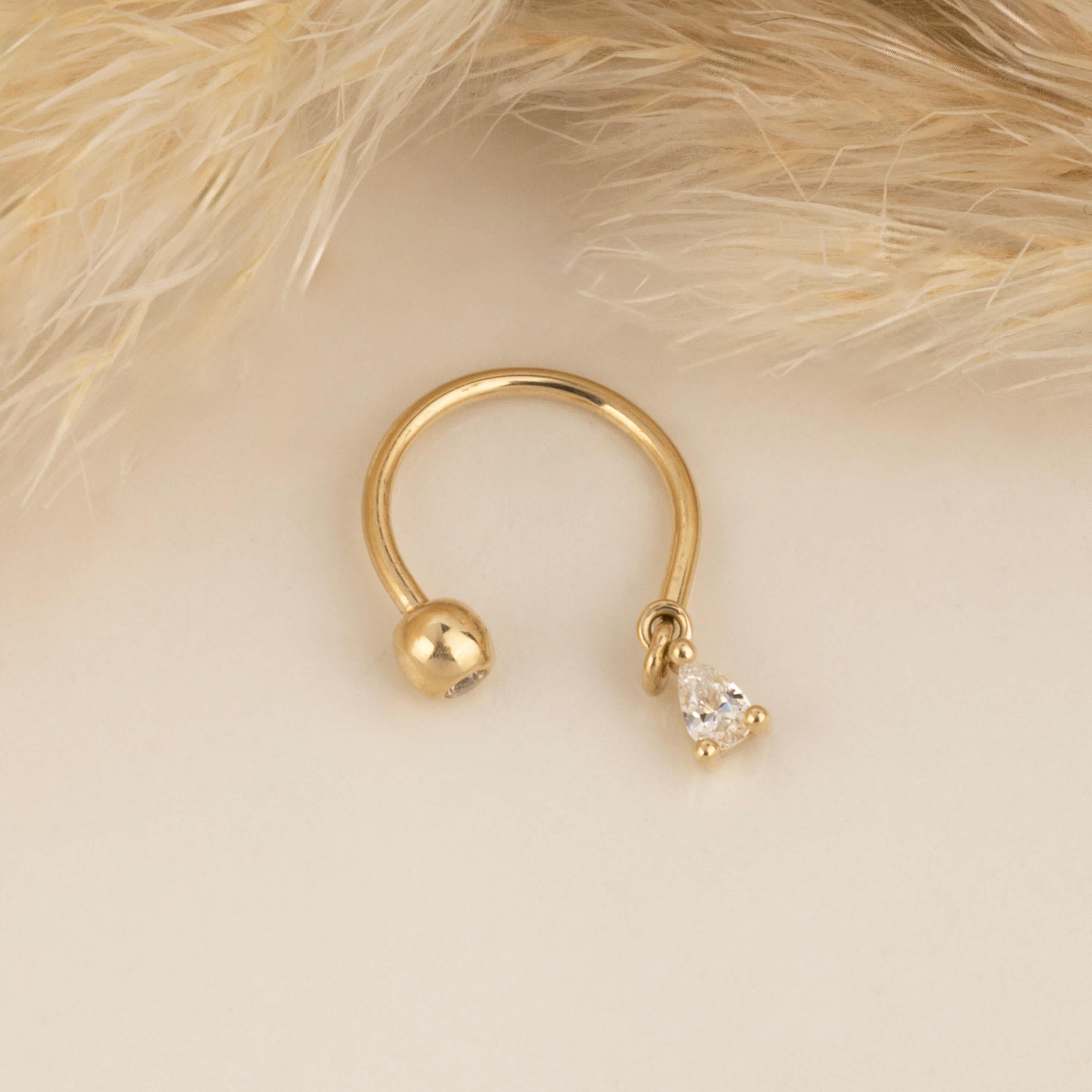 14 Ayar Altın Kalp Sallantılı Minimal Yarım Halka Piercing - Dianora Piercing