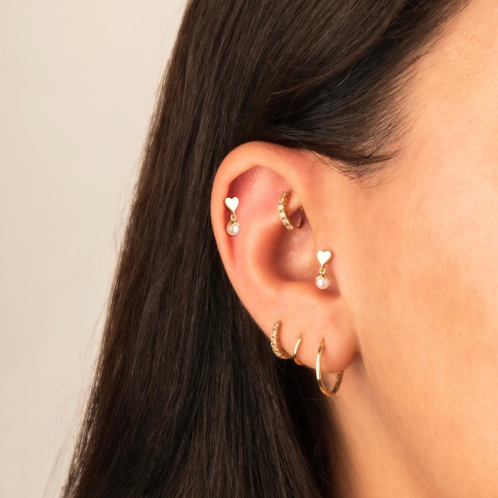 14 Ayar Altın Kalpli İnci Sallantılı Minimal Helix/Kıkırdak Piercing | Dianora Piercing