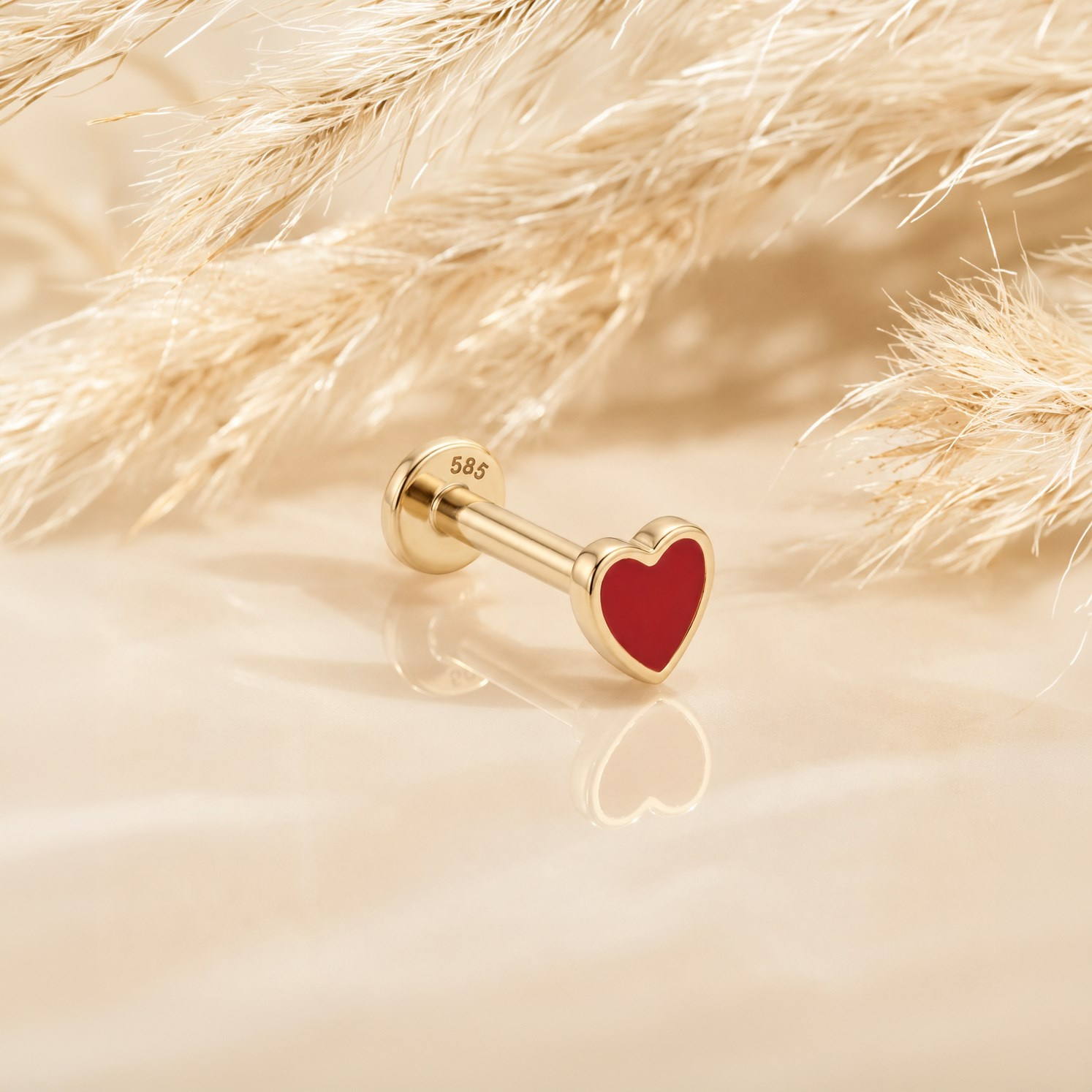 14 Ayar Altın Kırmızı Mineli Kalp Mini Tragus Piercing