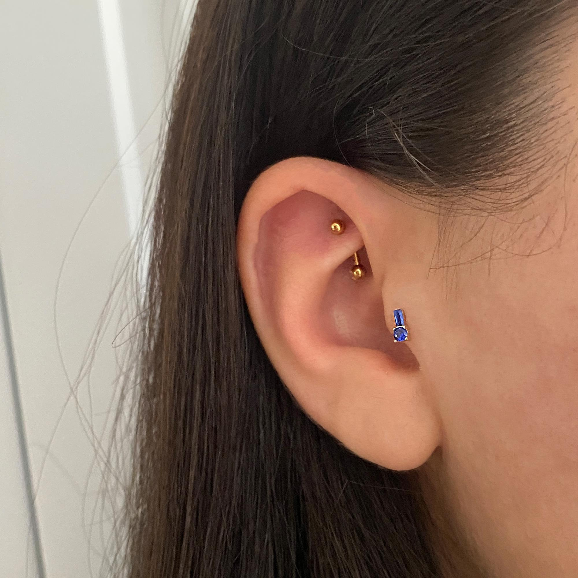 14 Ayar Altın Kırmızı Taşlı Minimal Tragus Piercing | Dianora Piercing