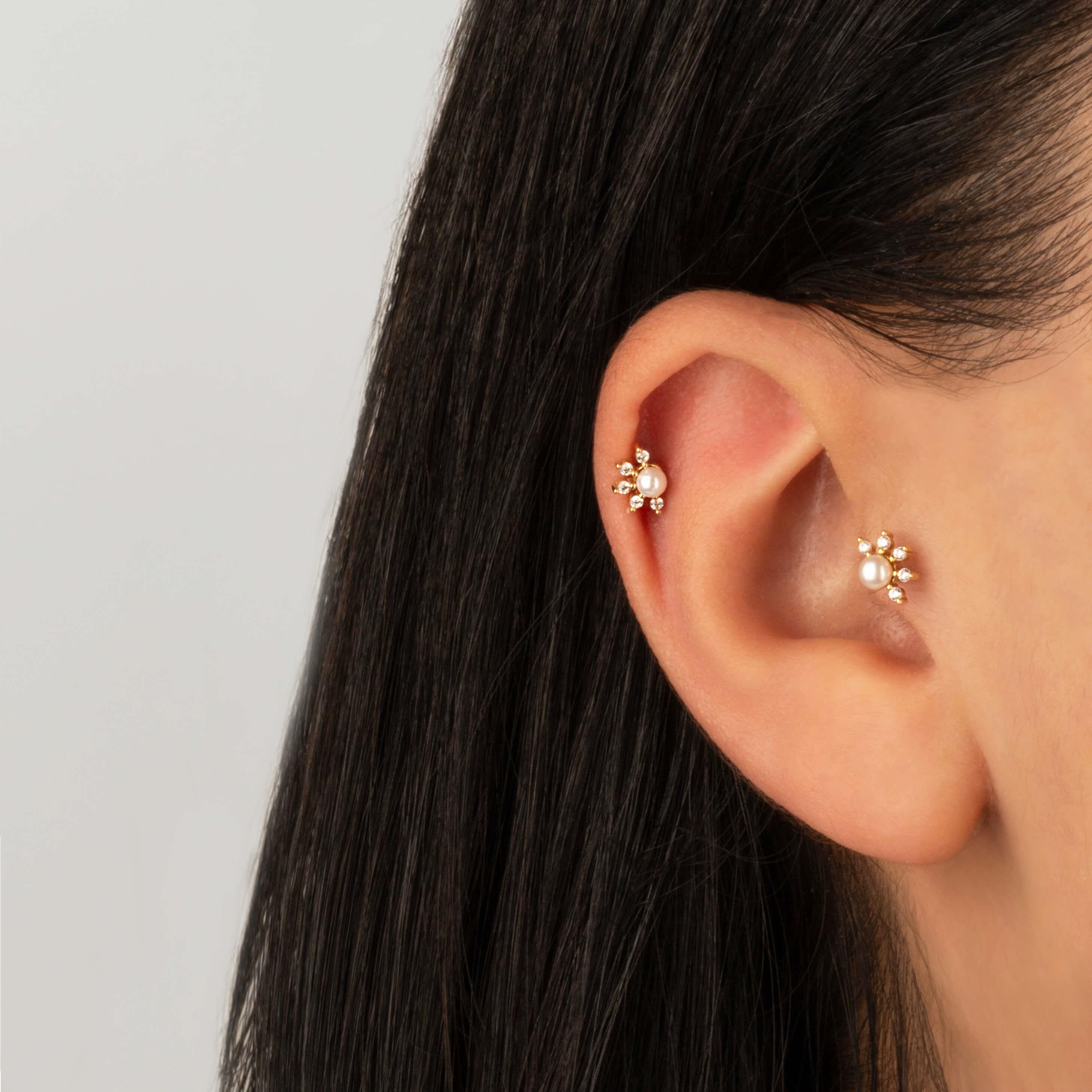 14 Ayar Altın Kırmızı Taşlı Minimal Tragus Piercing | Dianora Piercing