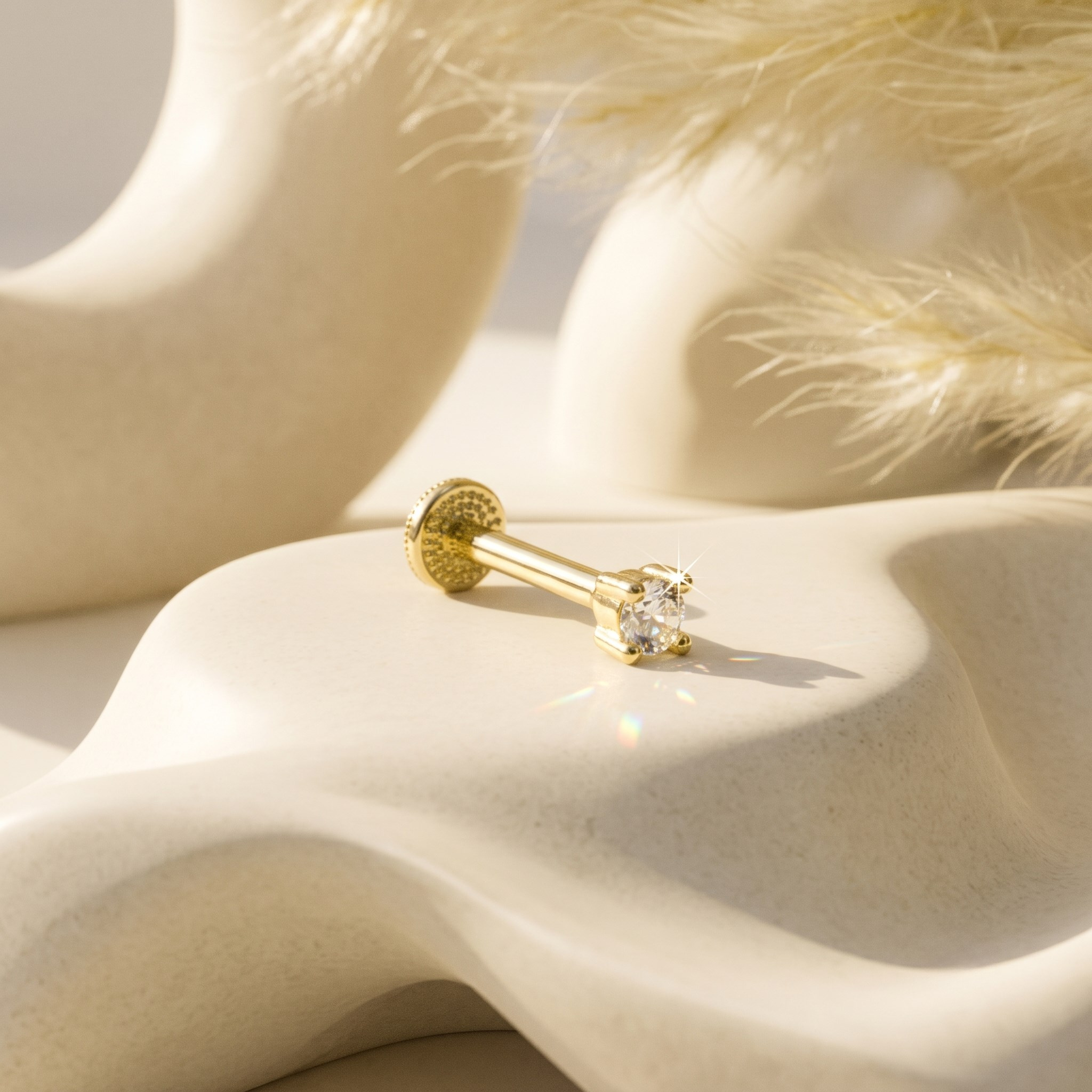 14 Ayar Altın Laboratuvar Pırlantalı Tragus Piercing - Dianora Piercing & Jewelry