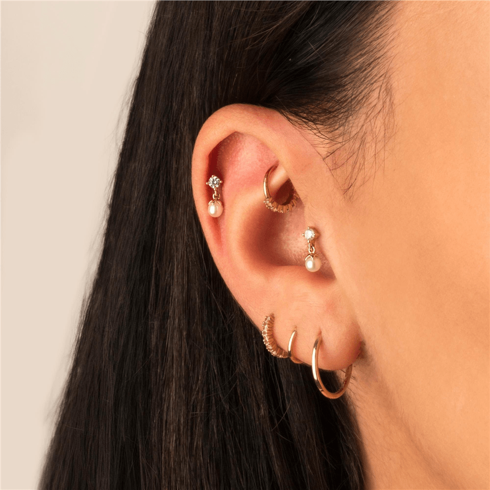 14 Ayar Altın Taşlı İnci Sallantılı Minimal Tragus Piercing - Dianora Piercing Jewelry