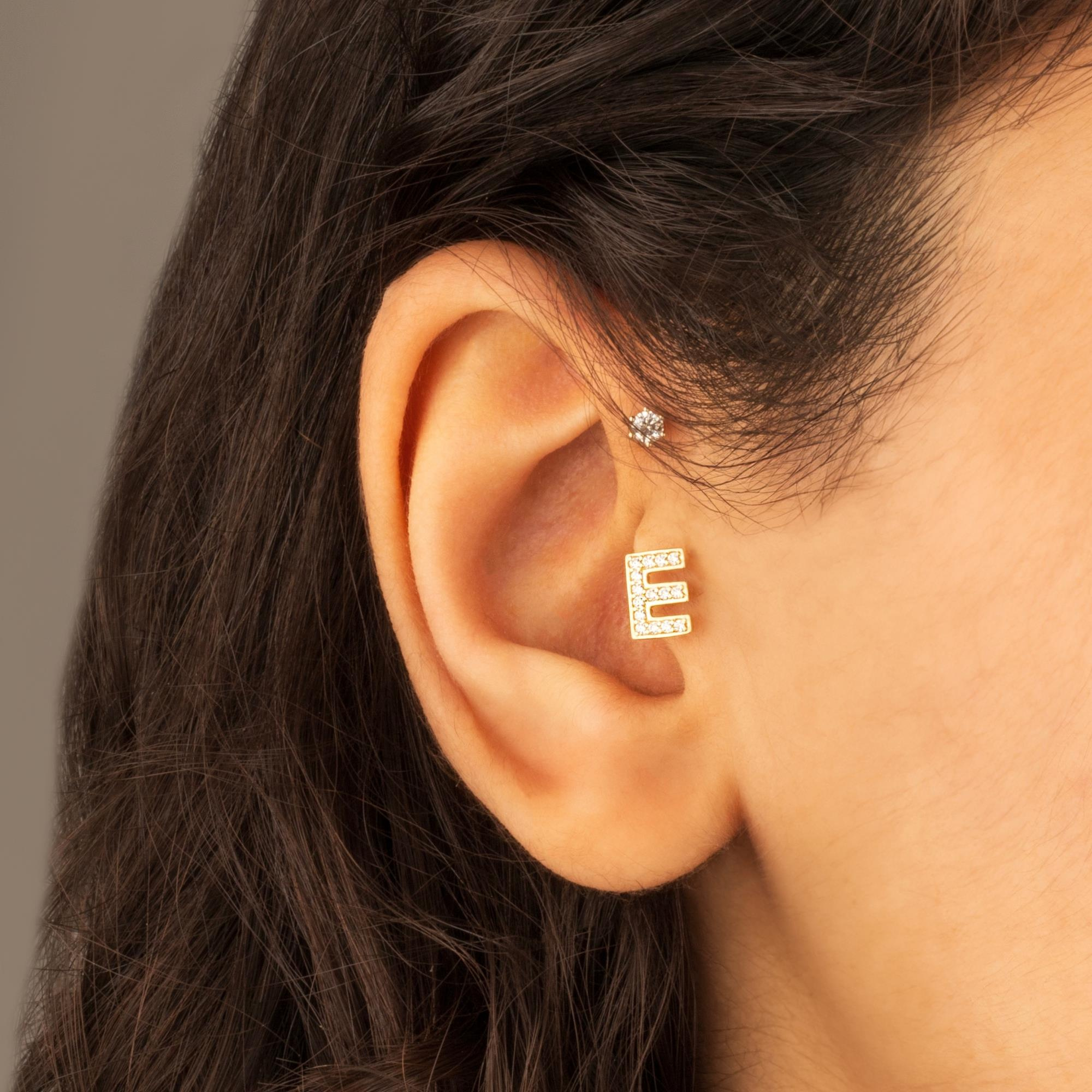 14 Ayar Altın Taşlı Kalp Sallantılı Minimal Tragus Piercing - Dianora Piercing
