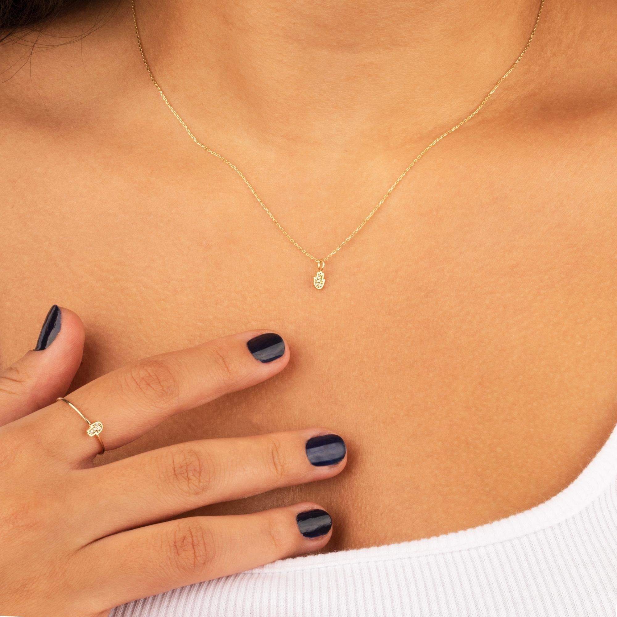 14 Ayar Altın Taşlı Kalpli Yıldız Sallantılı Minimal Tragus Piercing - Dianora Piercing