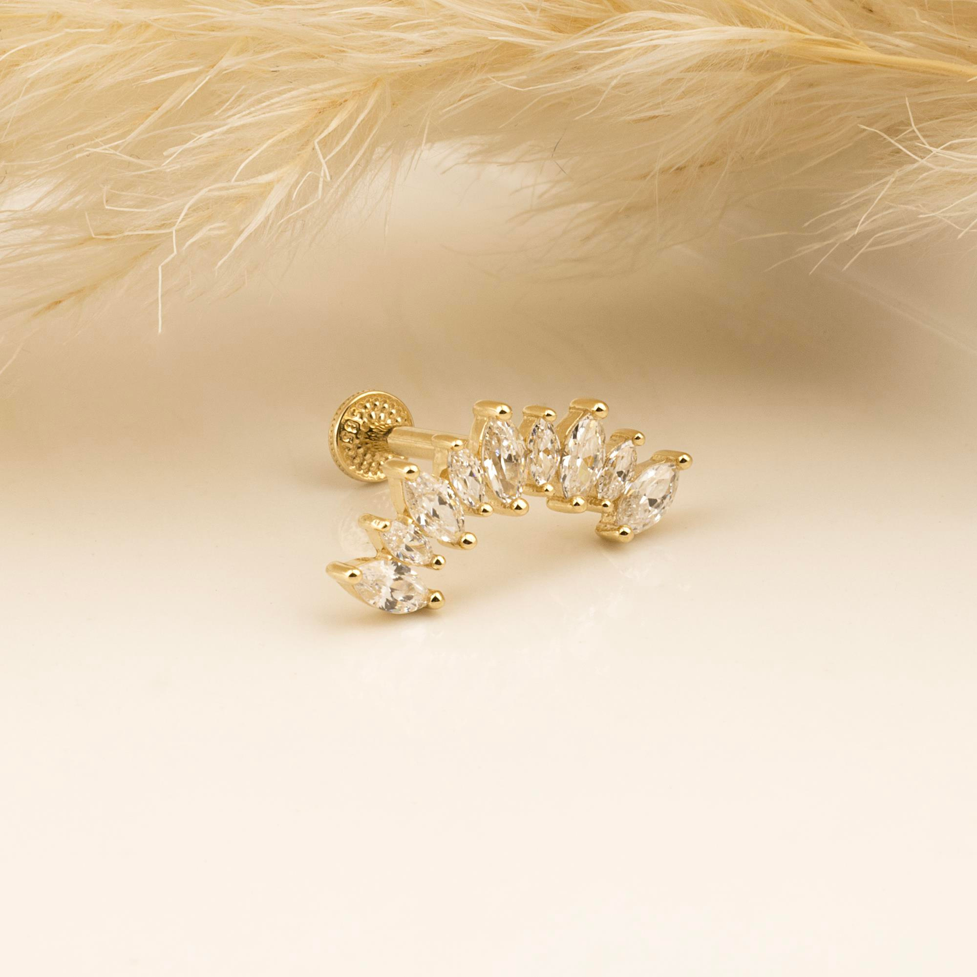 14 Ayar Altın Taşlı Kalpli Yıldız Sallantılı Minimal Tragus Piercing - Dianora Piercing