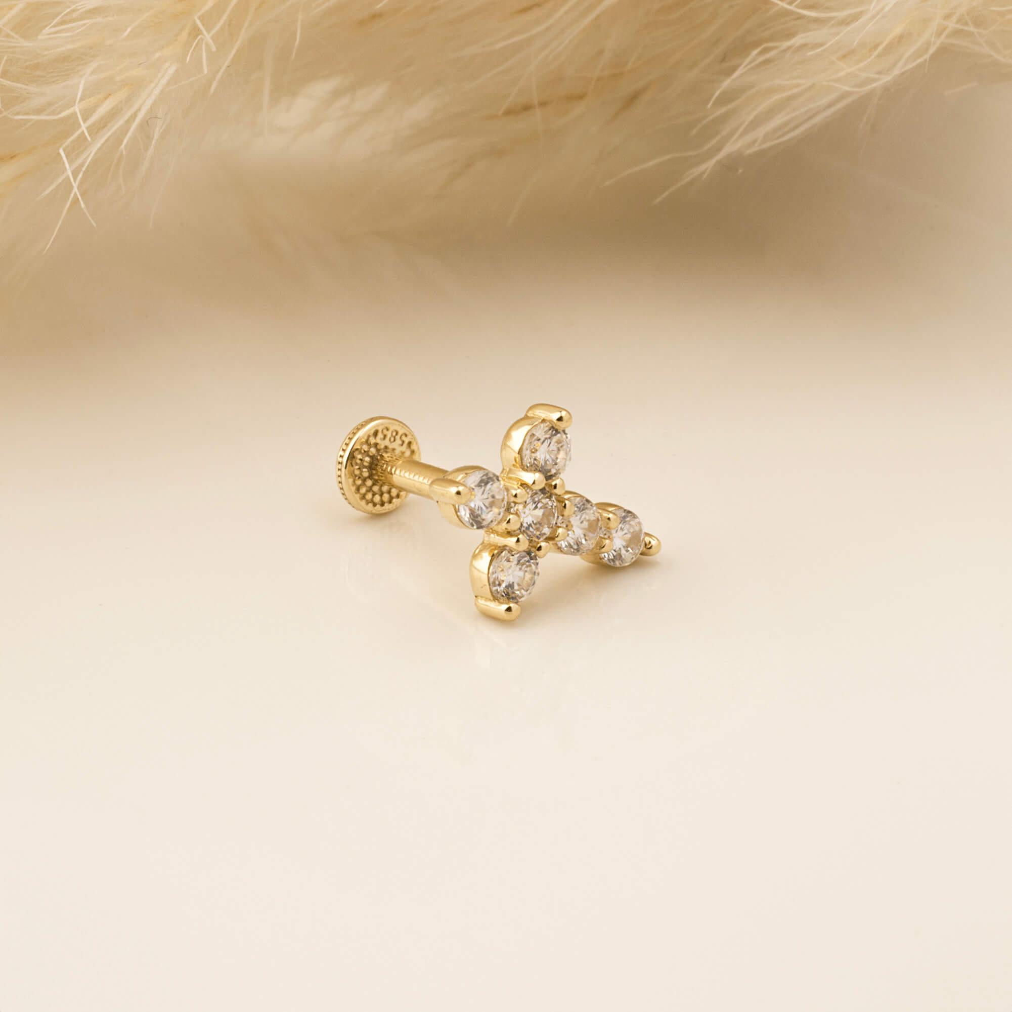 14 Ayar Altın Taşlı Kalpli Yıldız Sallantılı Minimal Tragus Piercing - Dianora Piercing