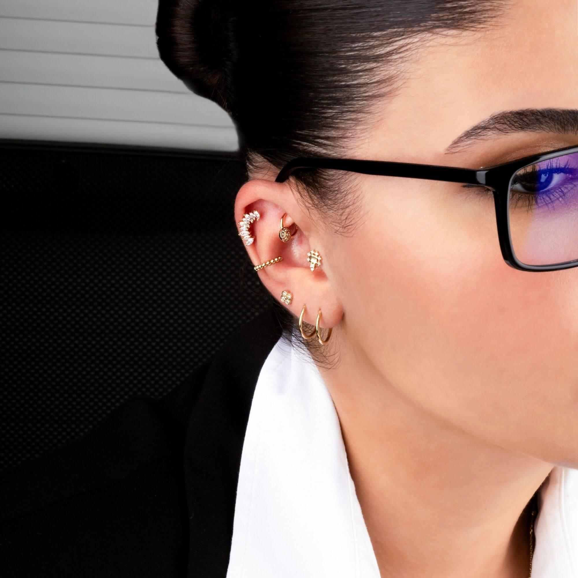 14 Ayar Altın Taşlı Kalpli Yıldız Sallantılı Minimal Tragus Piercing - Dianora Piercing
