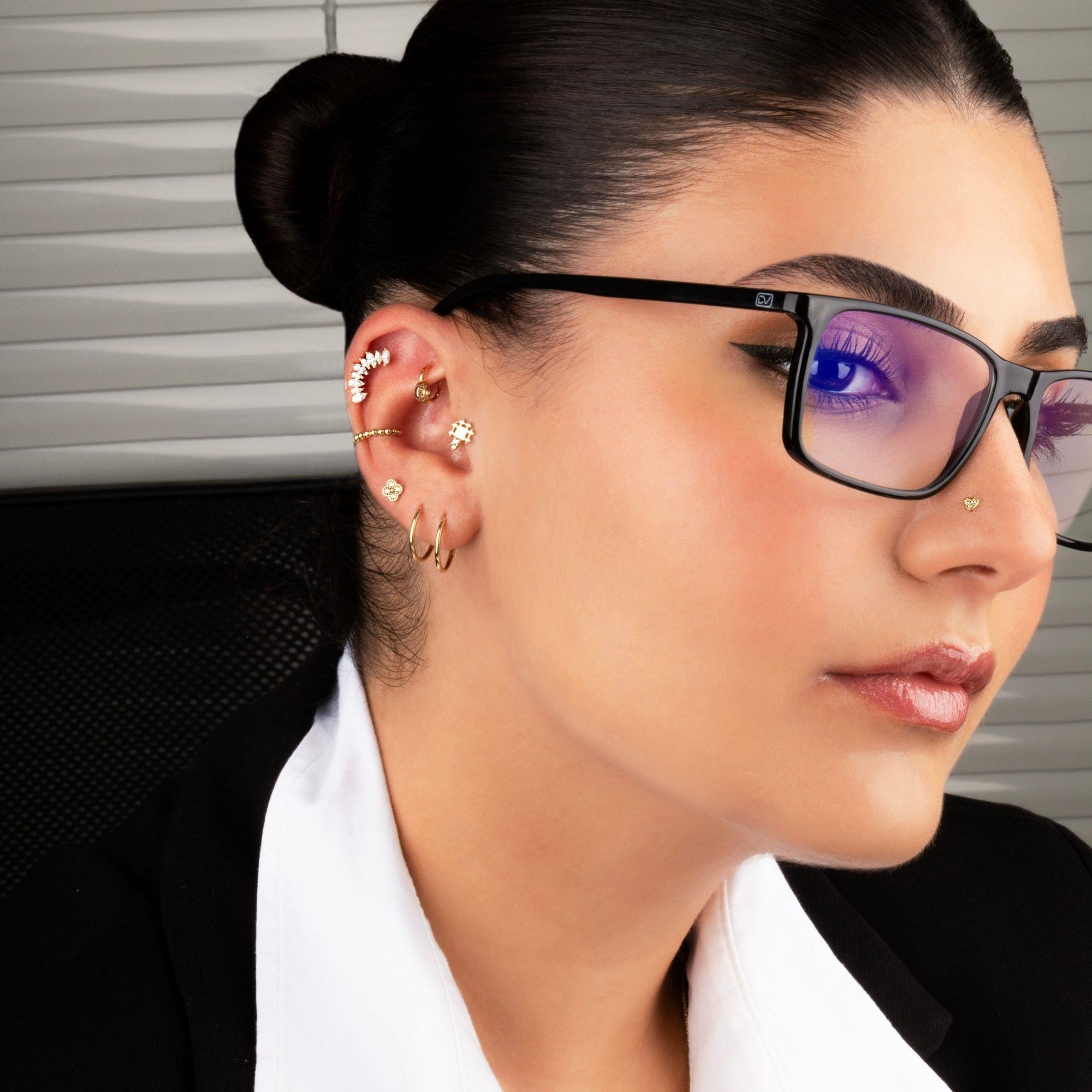 14 Ayar Altın Taşlı Kalpli Yıldız Sallantılı Minimal Tragus Piercing - Dianora Piercing