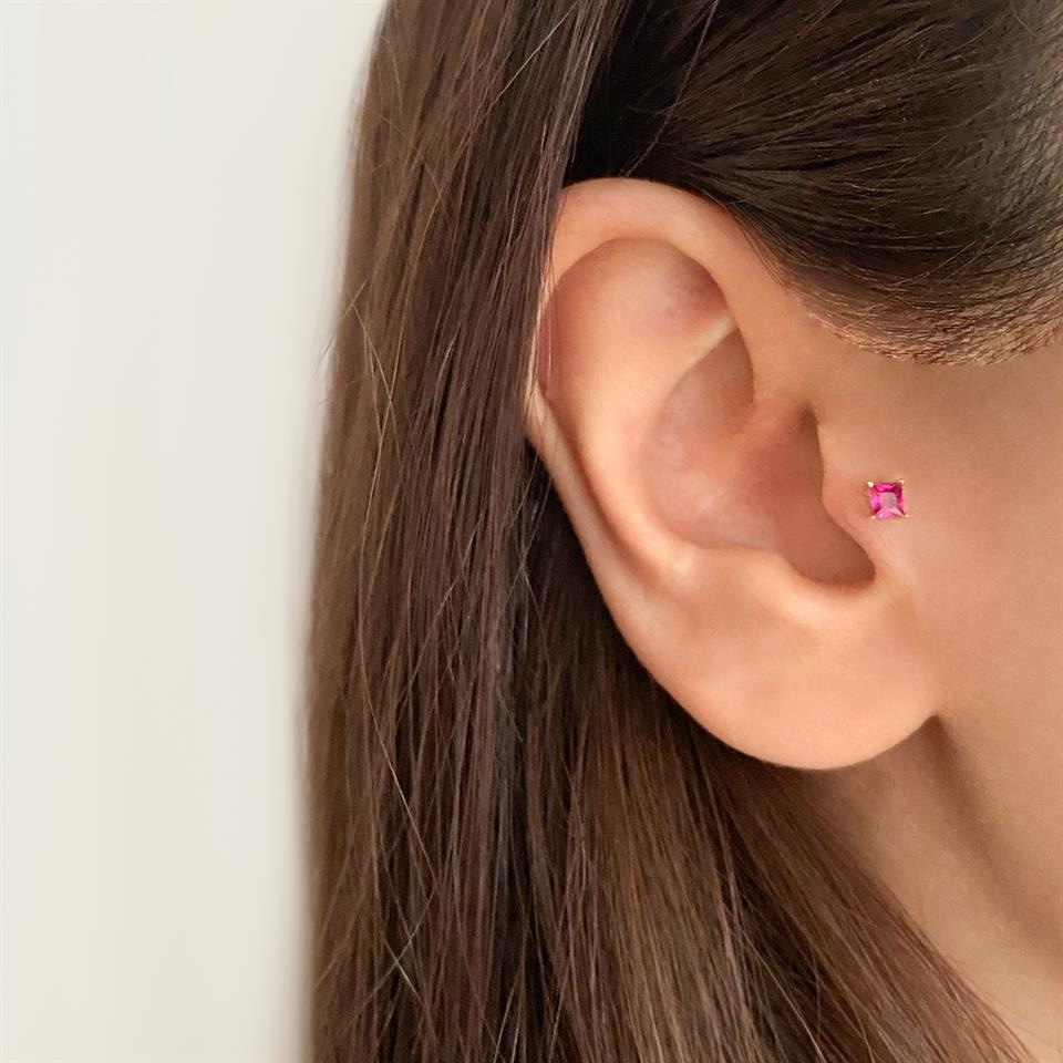 14 Ayar Altın Taşlı Minimal Tragus Piercing