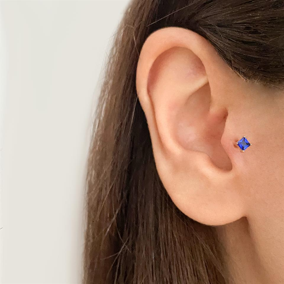 14 Ayar Altın Taşlı Minimal Tragus Piercing