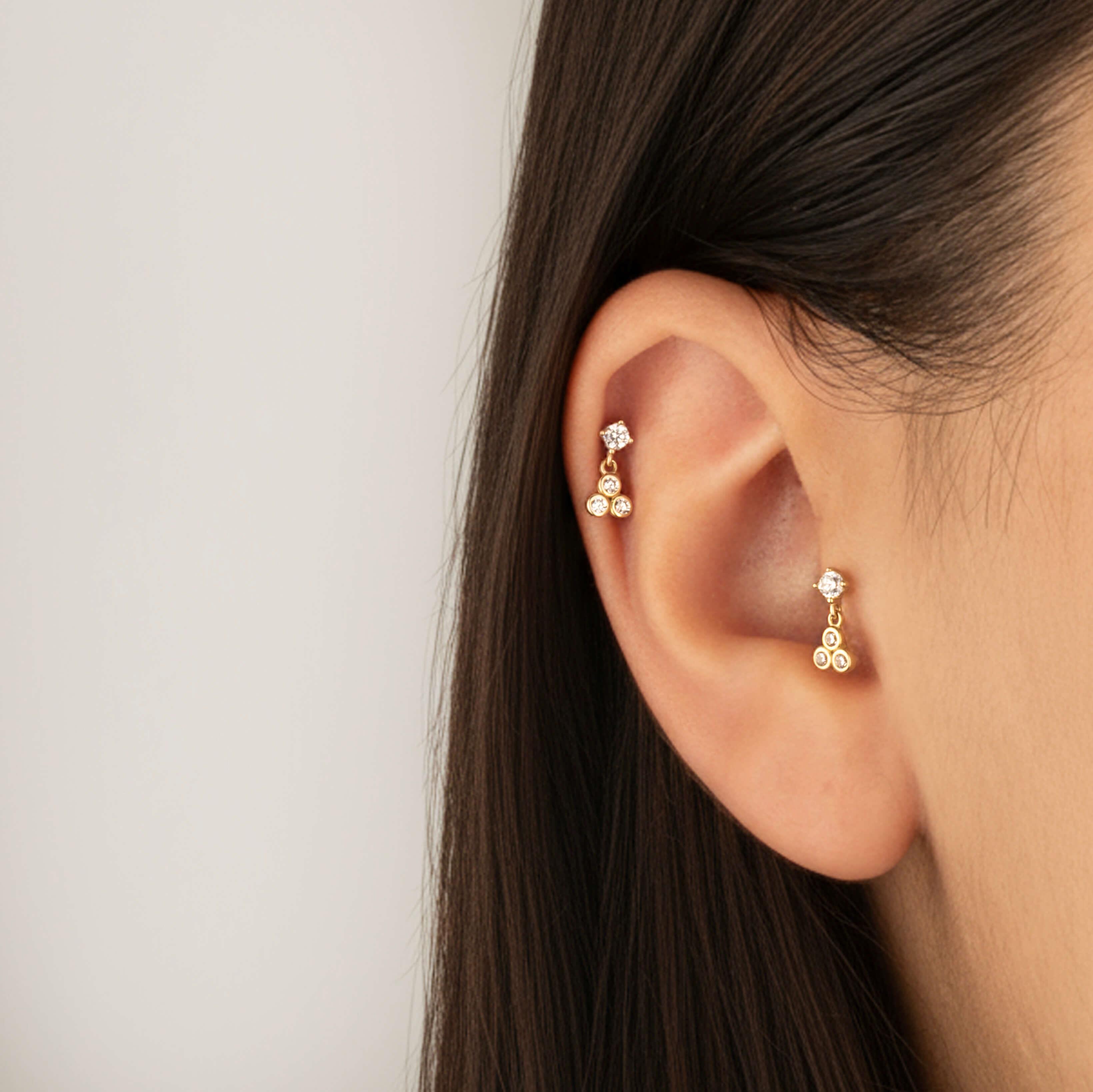 14 Ayar Altın Üç Taş Sallantılı Helix/Kıkırdak Piercing - Dianora Piercing