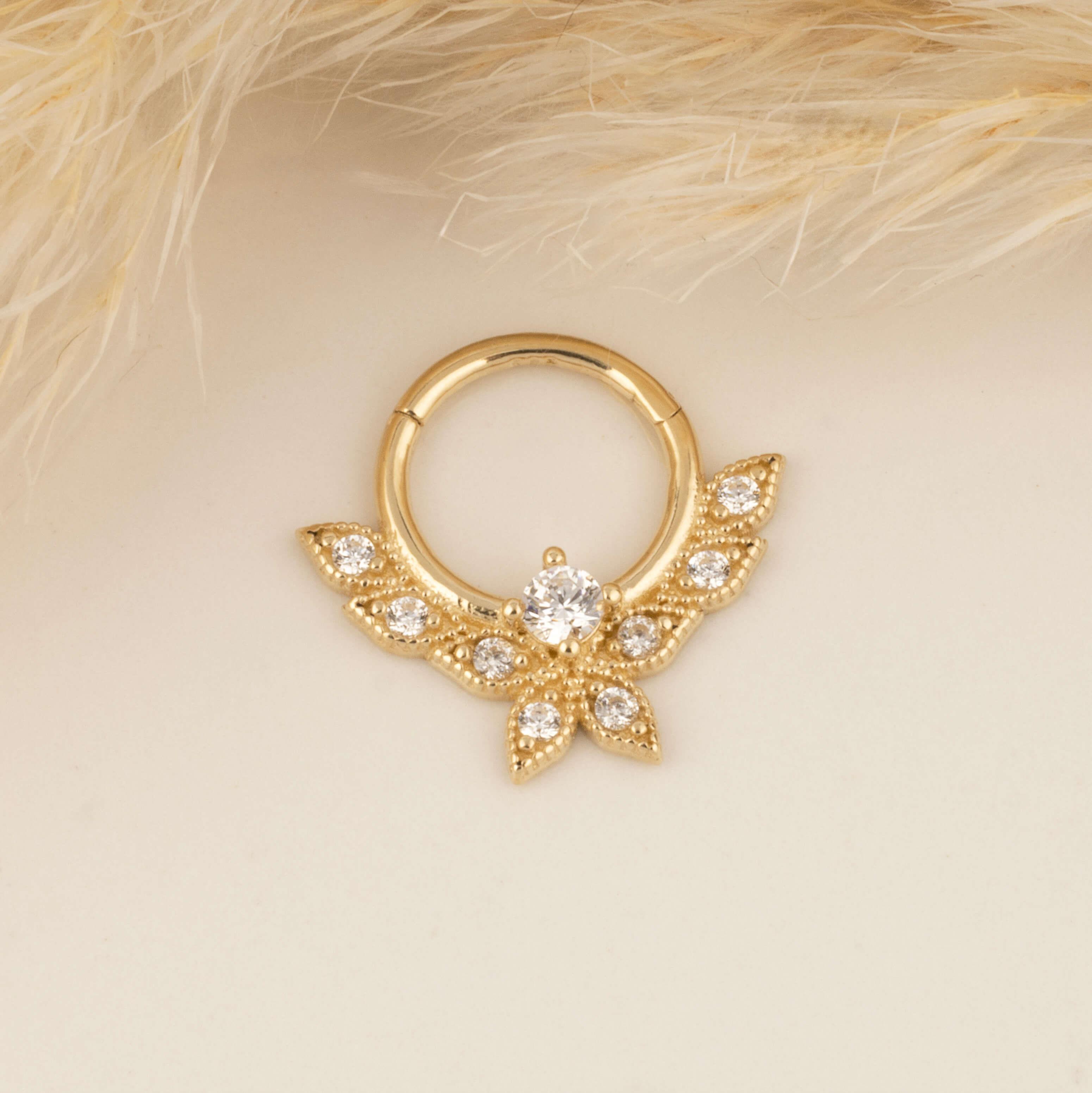 14 Ayar Altın V Alttan Taşlı Minimal Halka Piercing - Dianora Piercing