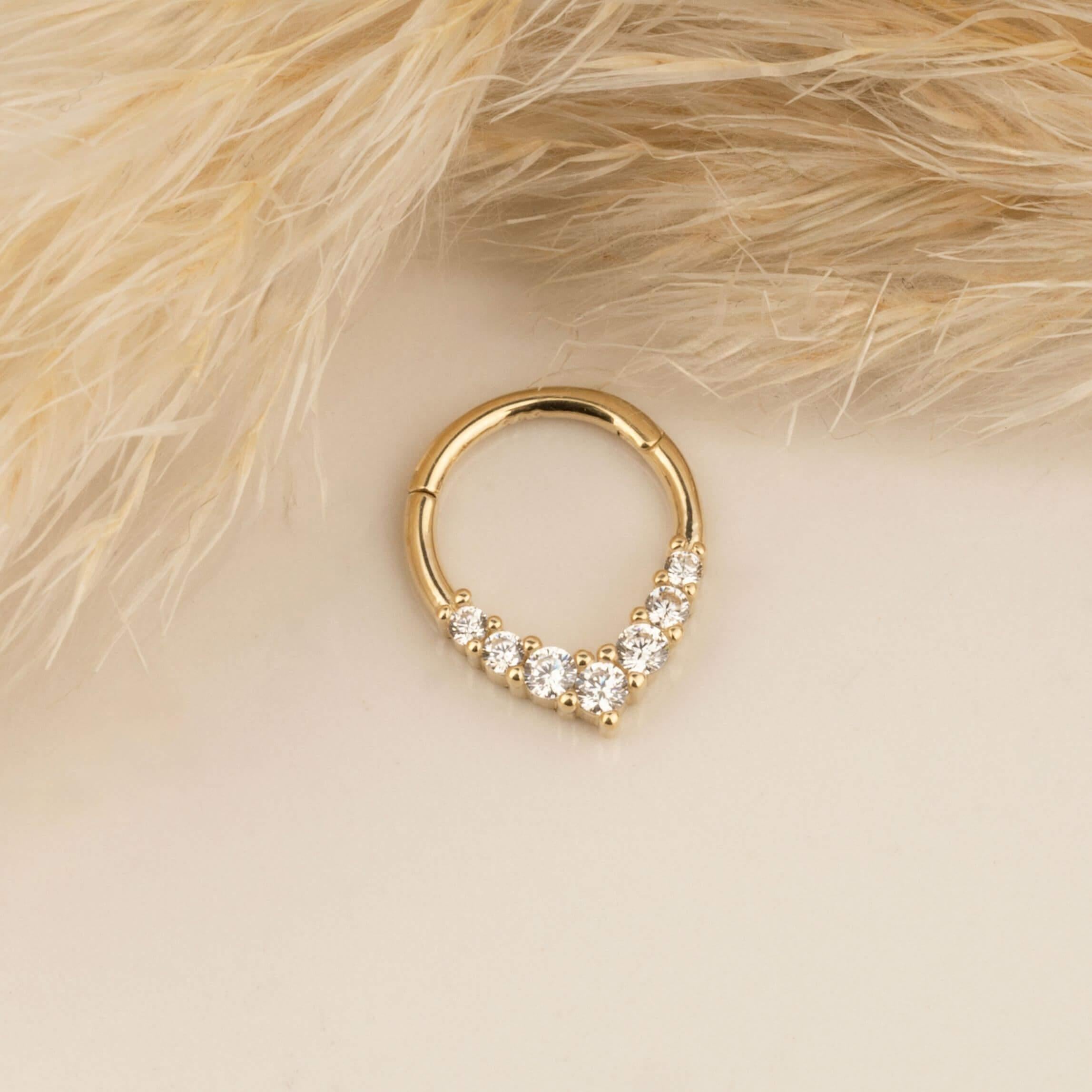 14 Ayar Altın V Alttan Taşlı Minimal Halka Piercing - Dianora Piercing