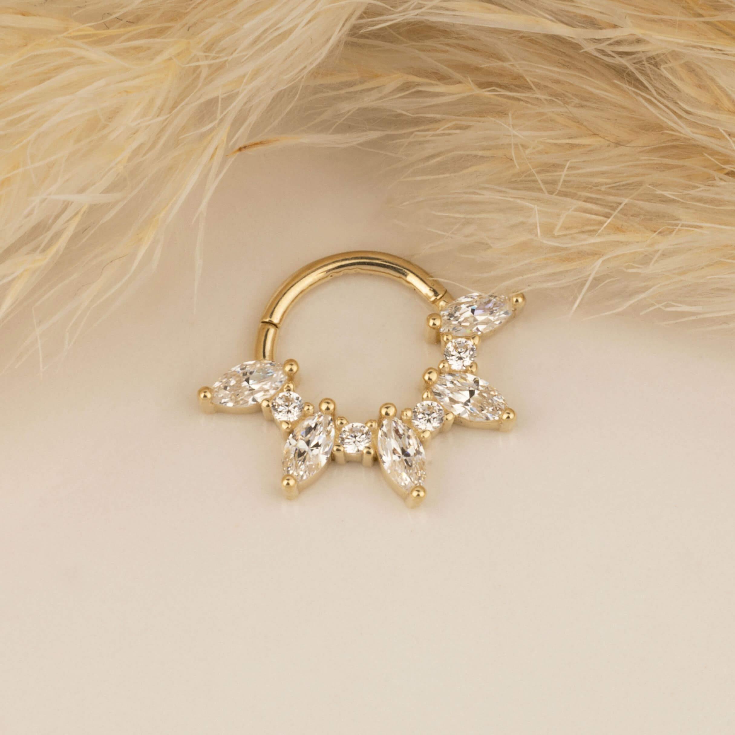14 Ayar Altın V Alttan Taşlı Minimal Halka Piercing - Dianora Piercing